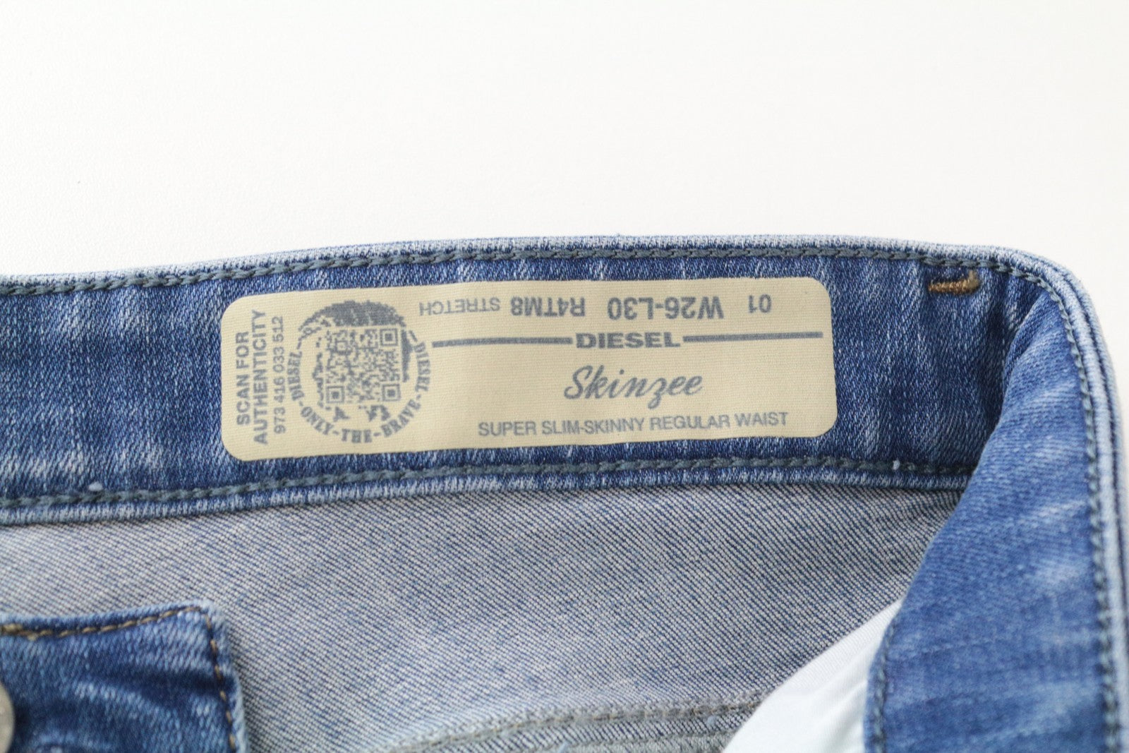 DIESEL Skinzee R4TM8 W26/L30 Blue Ripped Slim Skinny Stretch Fit Women's Jeans