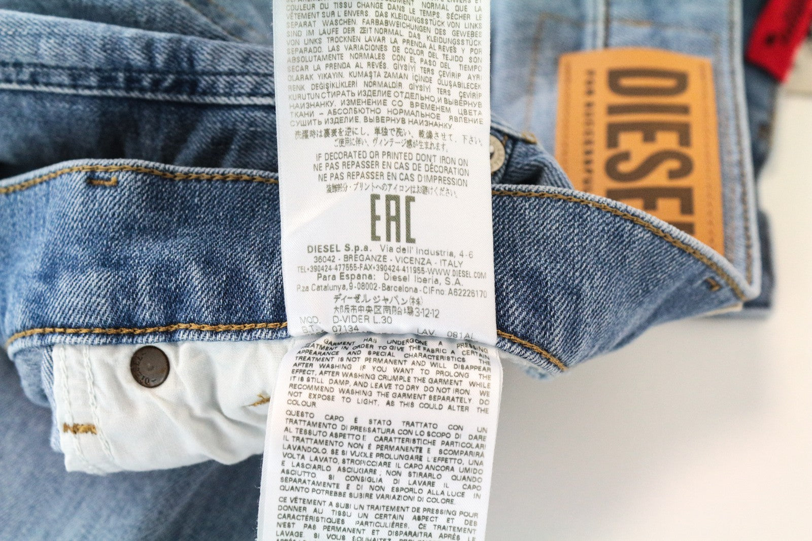 DIESEL D-Vider 081AL W28 L30 Men's Blue Carrot Fit  Stretch Light Jeans