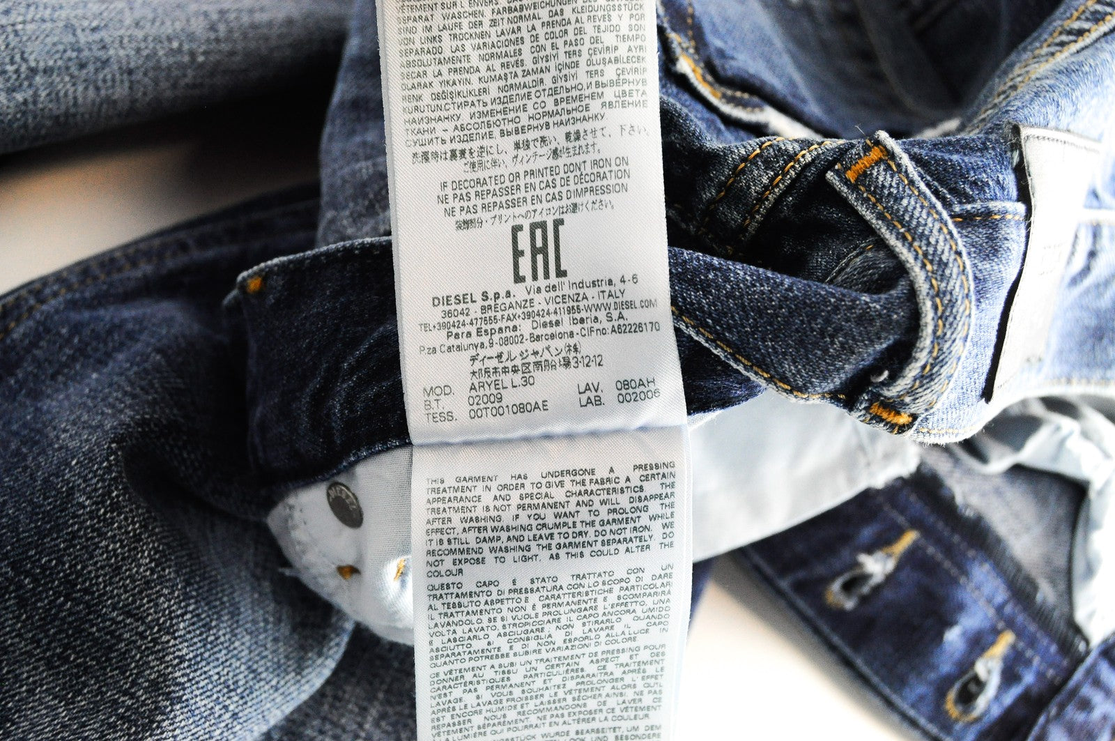 DIESEL Aryel 080AH Womens's Jeans W23 L30 Ripped Blue  Aged Straight