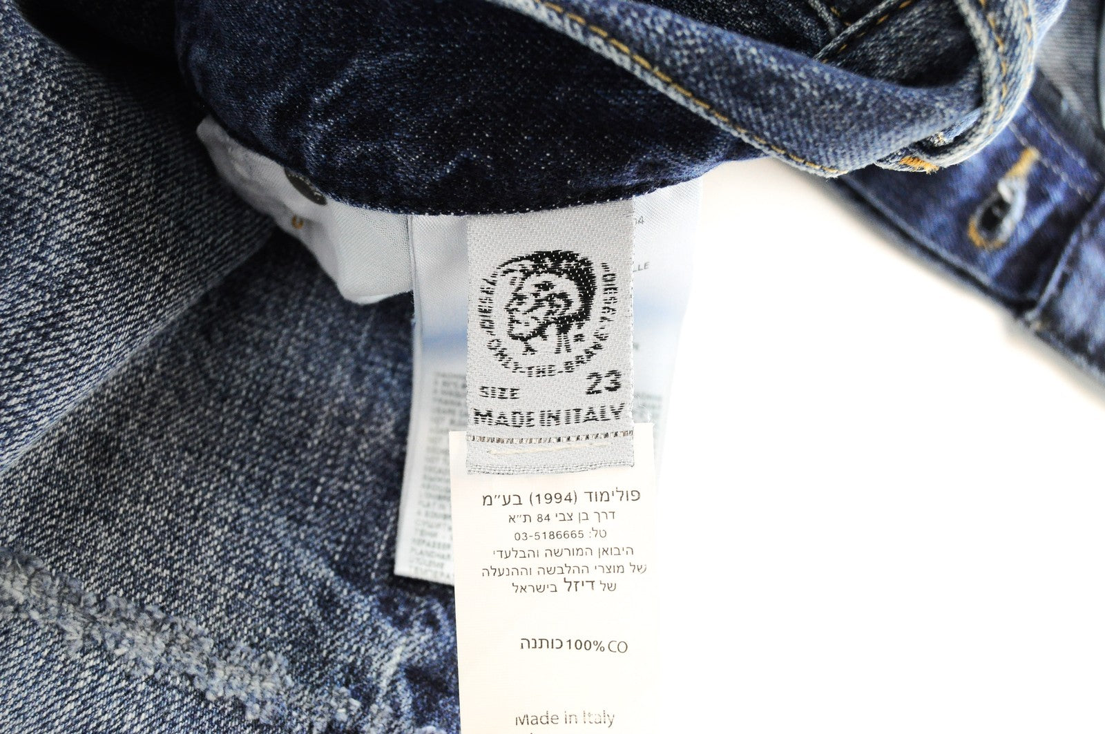 DIESEL Aryel 080AH Womens's Jeans W23 L30 Ripped Blue  Aged Straight