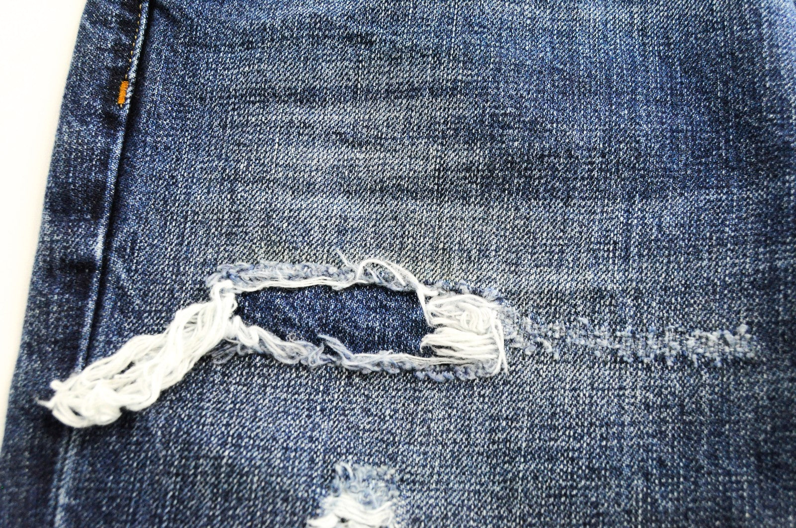 DIESEL Aryel 080AH W25 L30 Aged Look Ripped Blue  Womens's Straight Jeans