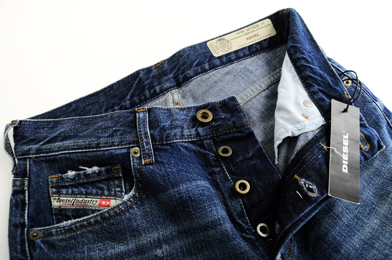 DIESEL Aryel 080AH W25 L30 Aged Look Ripped Blue  Womens's Straight Jeans