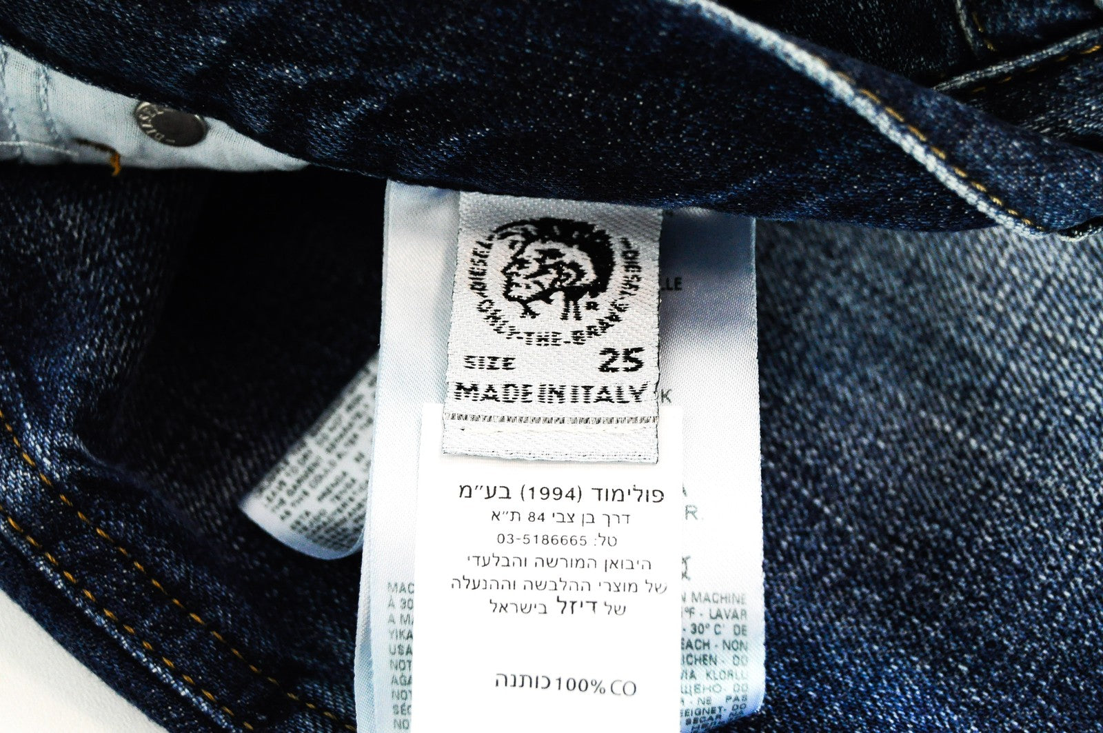 DIESEL Aryel 080AH W25 L30 Aged Look Ripped Blue  Womens's Straight Jeans