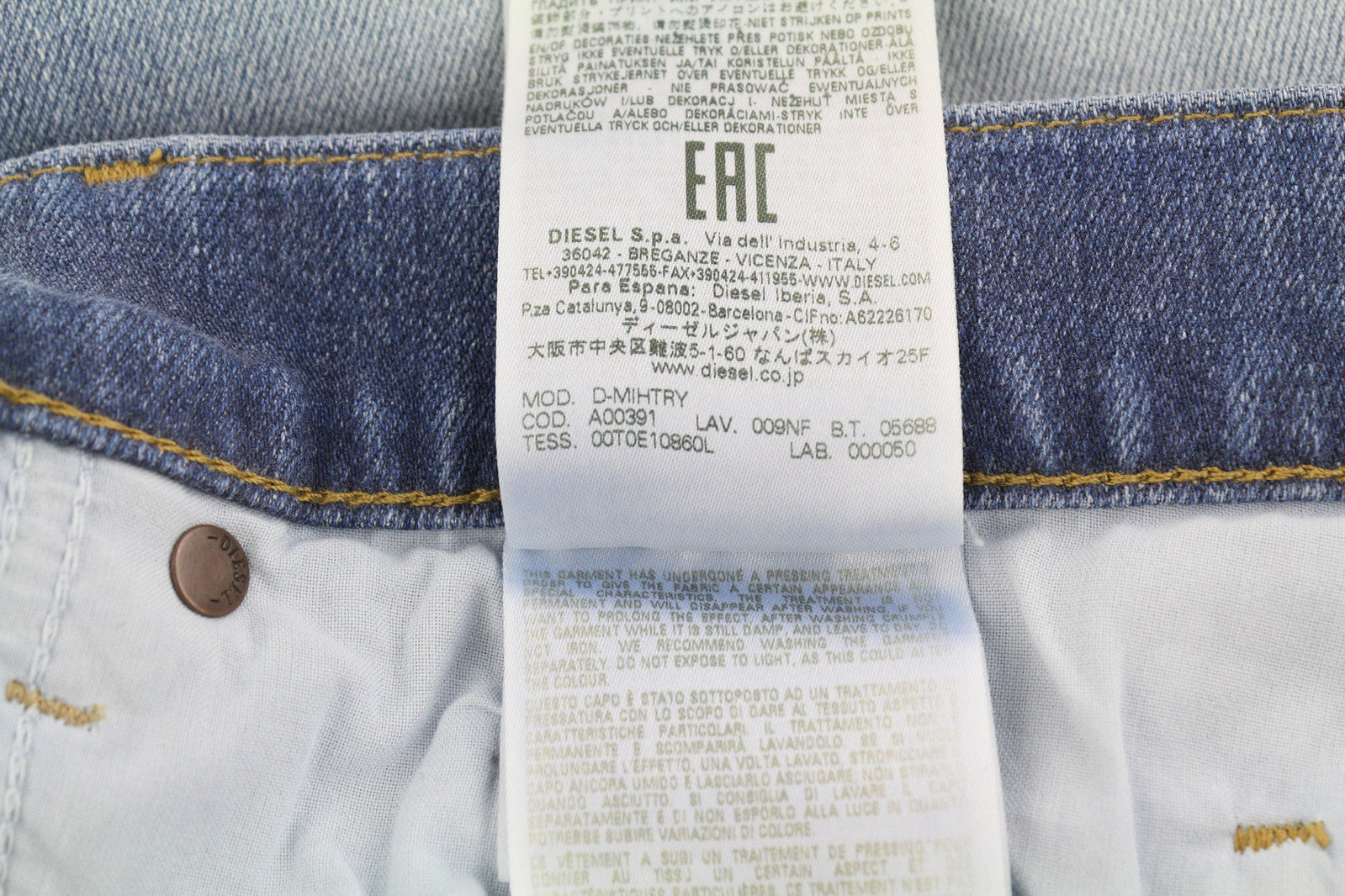 DIESEL D-Mihtry 009NF Men Jeans W33/L30 Straight Stretch Buttoned Washed Denim