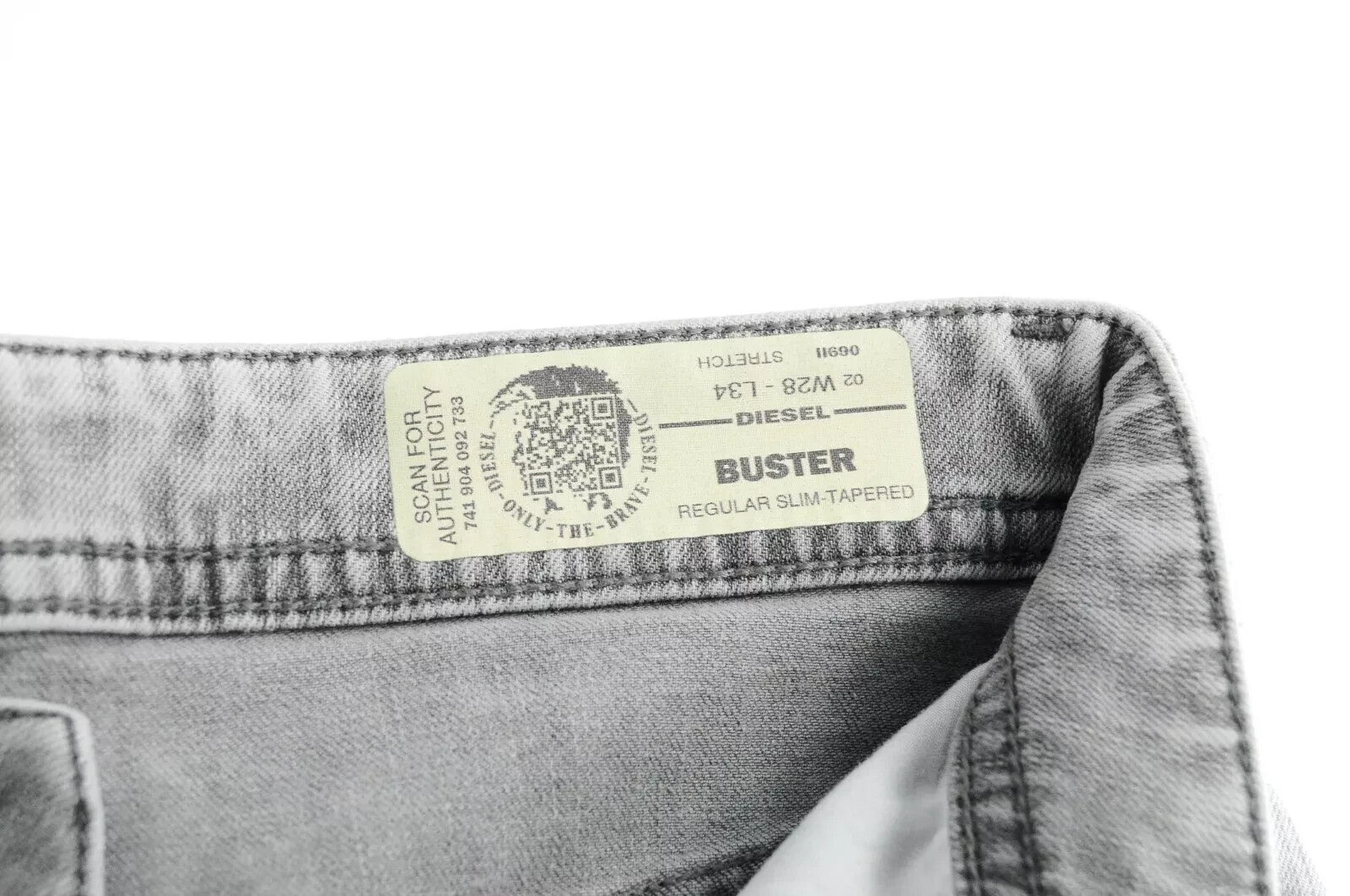 DIESEL Buster 069II vyriški ploni siaurėjantys džinsai, W28 L34, pilki, medvilniniai, šviesiai skalbti 