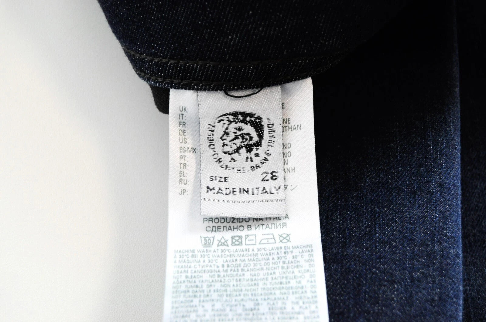 DIESEL Belther-R R13M8 Mens Tapered  W28 L32 Stretch Cotton Jeans Blue