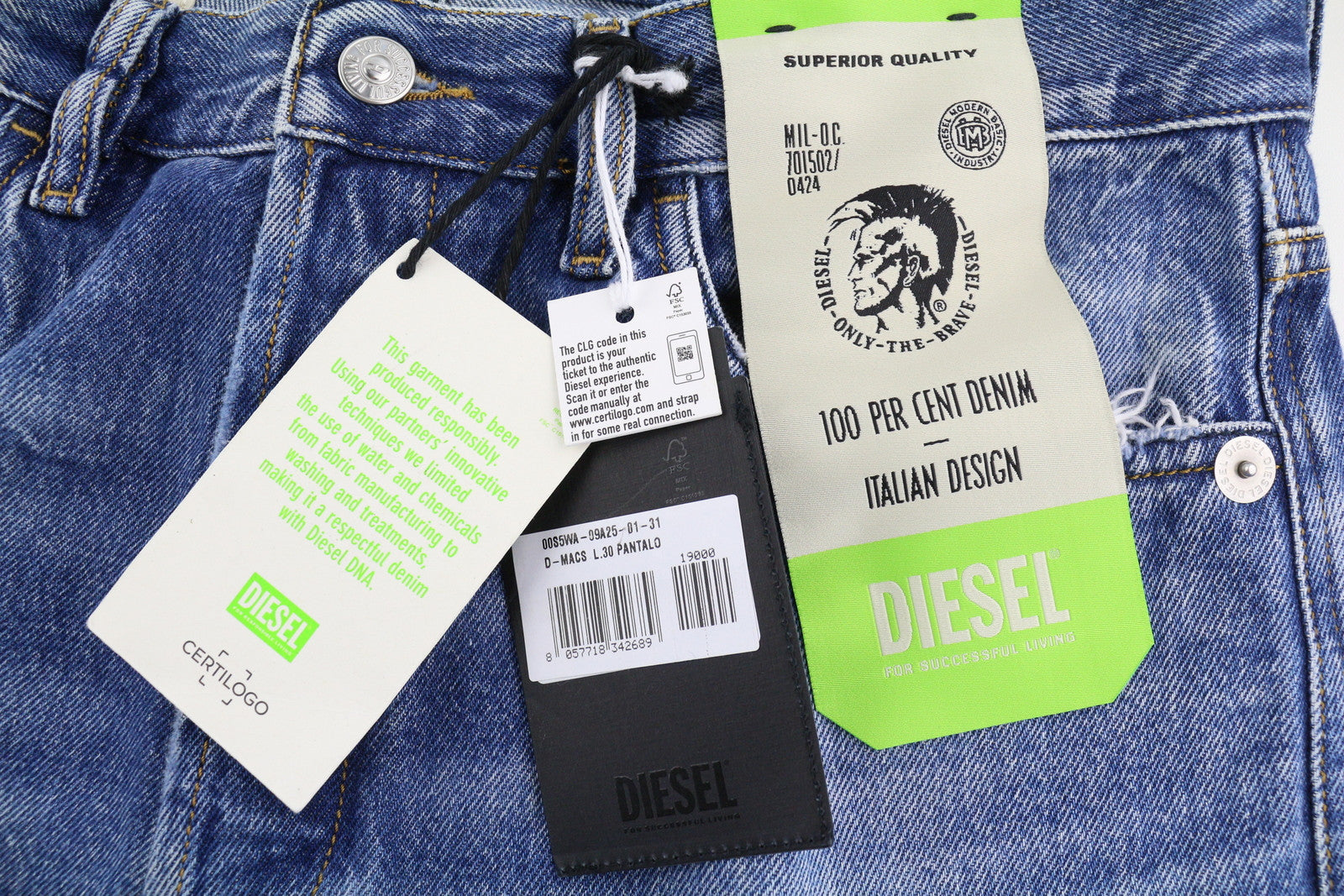 DIESEL D-Macs 09A25 Men Jeans W31/L30 Straight Fit Ripped RRP€250 Washed Blue