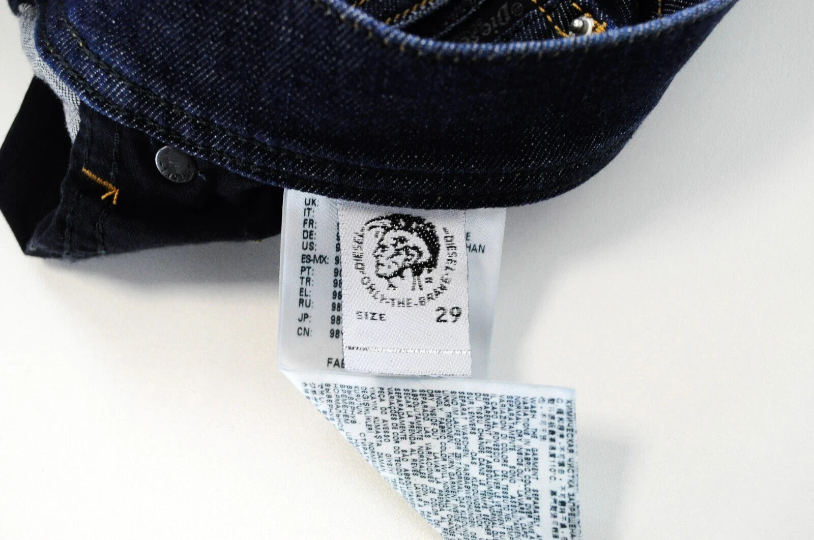 DIESEL Tepphar R7NA8 Mens Jeans W29/L32 Slim Carrot Blue Stretch Distressed