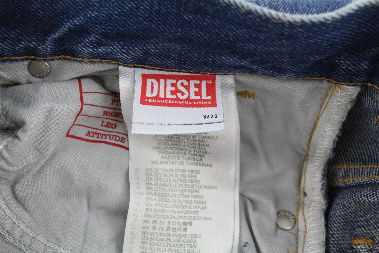 DIESEL 2000 09E03 Women Jeans W29/L30 Regular Fit Mid Waist Flare Leg Washed