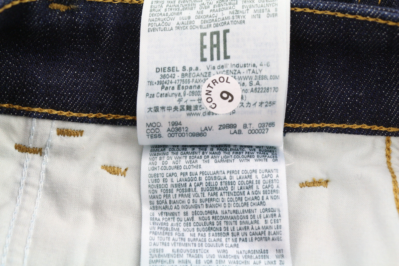 DIESEL 1994 Z9B89 Men Jeans W30/L32 Slim Fit Straight Leg High Waist Denim Blue