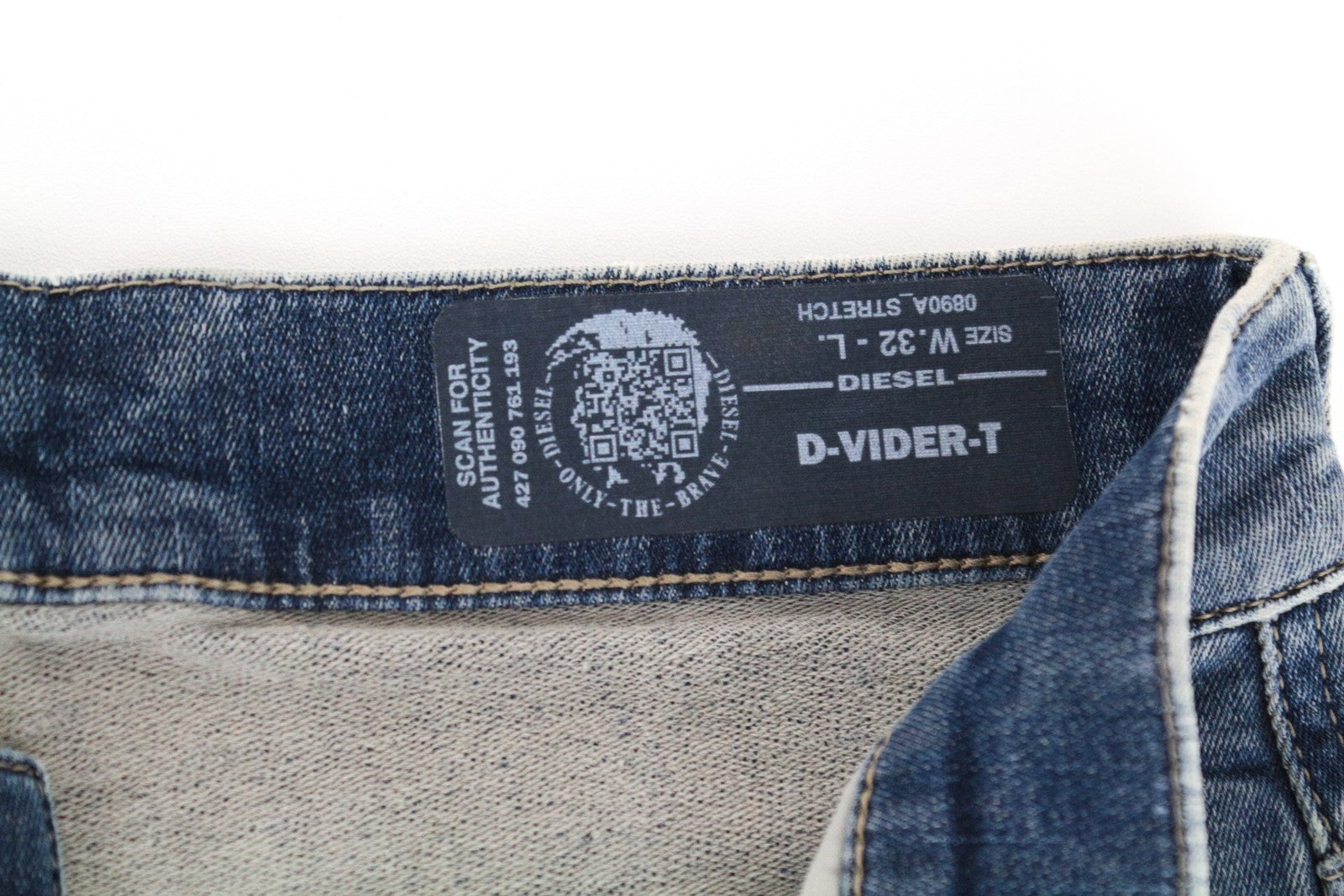 DIESEL D-Vider-T 0890A Men's Jeans W32 Carrot Stretch Blue Ripped