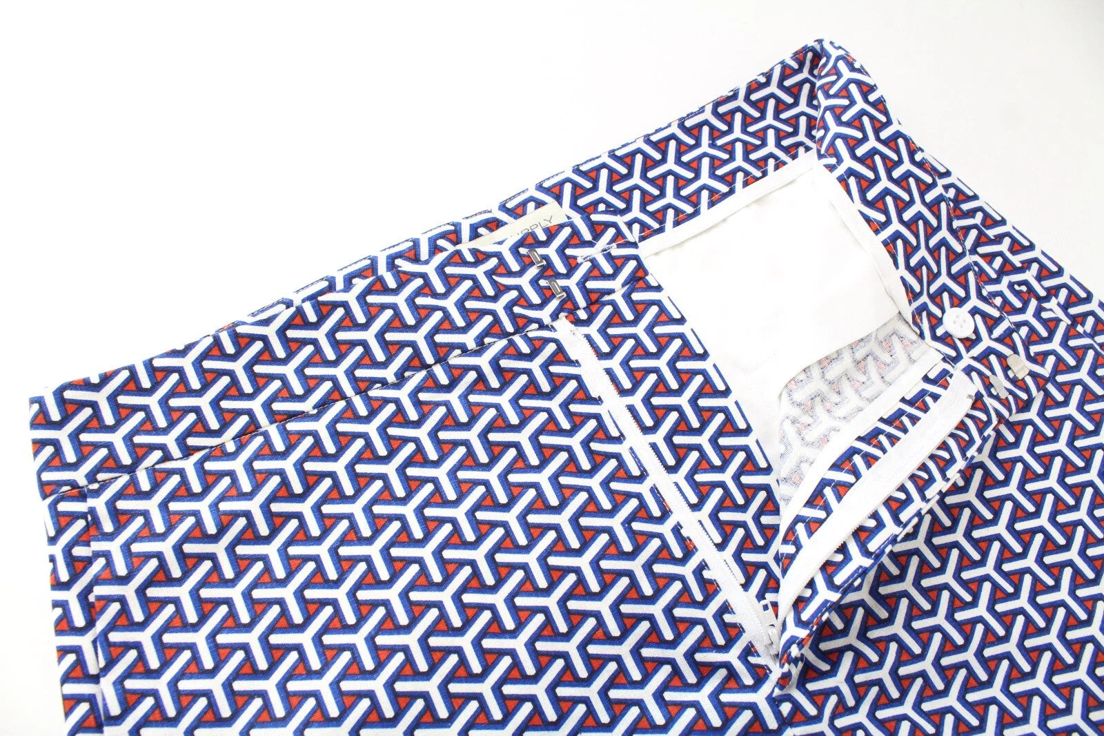 SUITSUPPLY Women Shorts 40 Blue Red Summer Pattern Slit Pocket Design