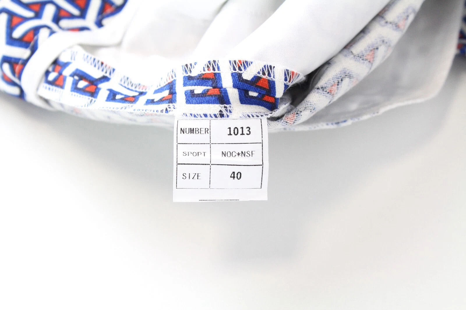 SUITSUPPLY Women Shorts 40 Blue Red Summer Pattern Slit Pocket Design