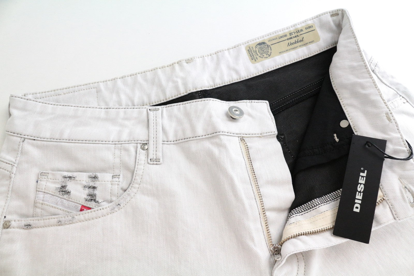 DIESEL Neekhol 003W7 Women's Jeans W31 L32 Denim Straight Fit Light Blue Stretch