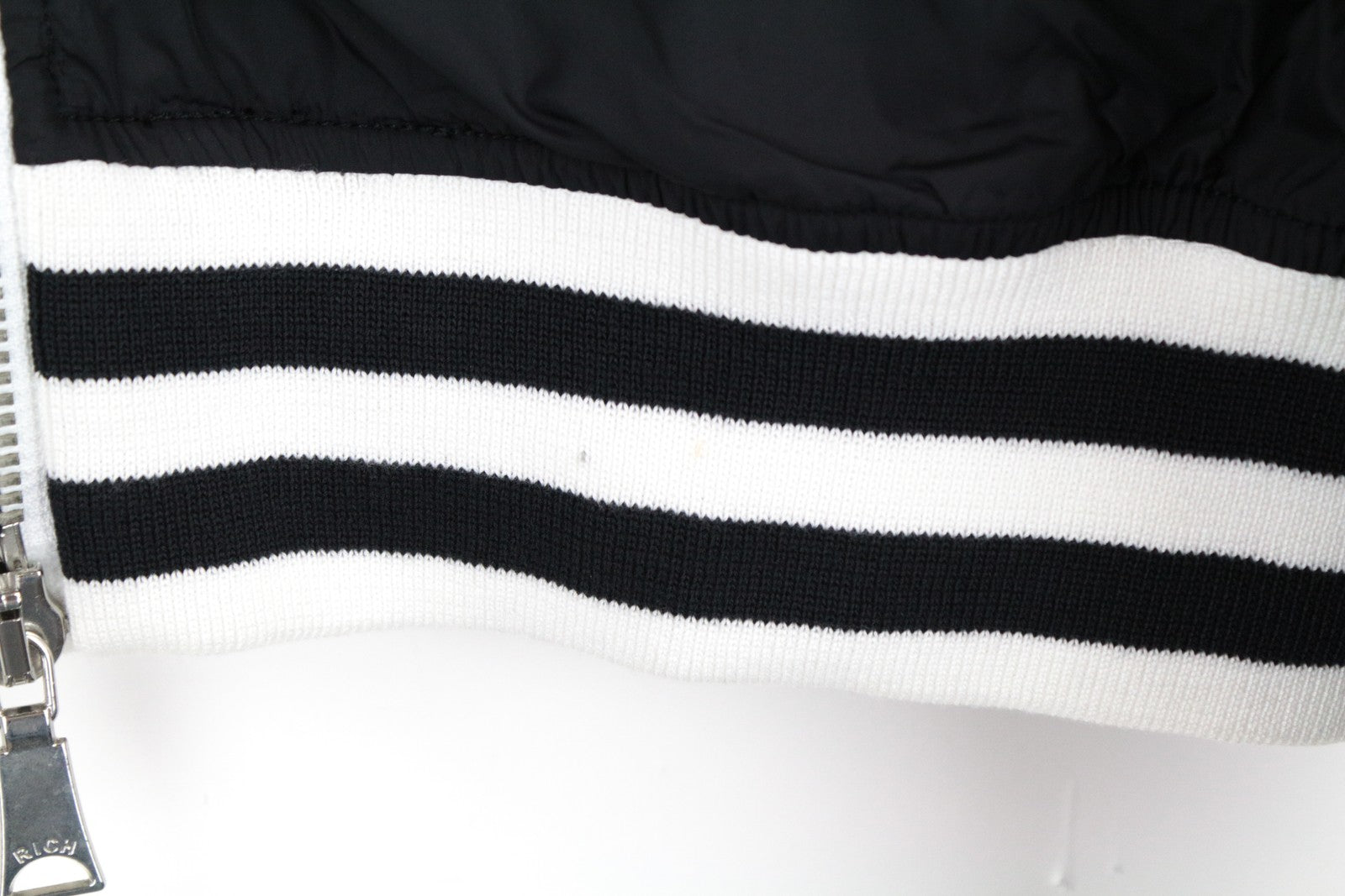 RICHMOND vyriška striukė 46 juoda, su užtrauktuku, pamušalu, vienaeilis, ilgomis rankovėmis, elegantiška 