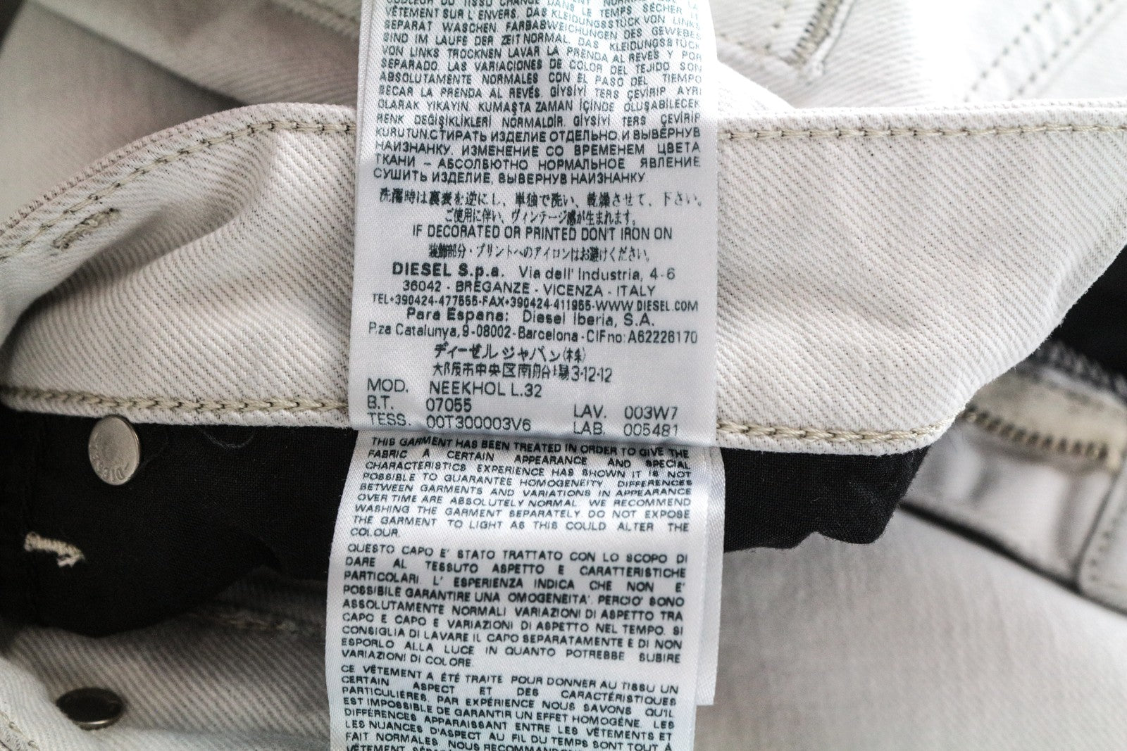 DIESEL Neekhol 003W7 Women's Jeans W30 L32 Blue Straight Fit Stretch Light Denim