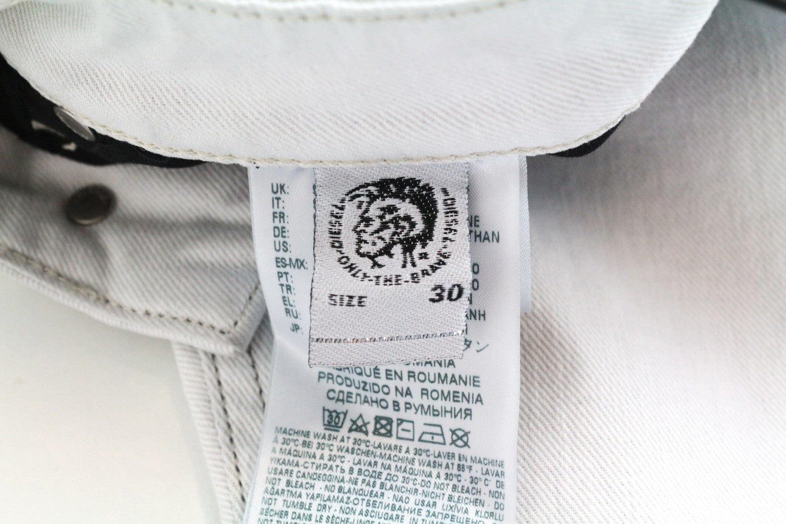 DIESEL Neekhol 003W7 Women's Jeans W30 L32 Blue Straight Fit Stretch Light Denim