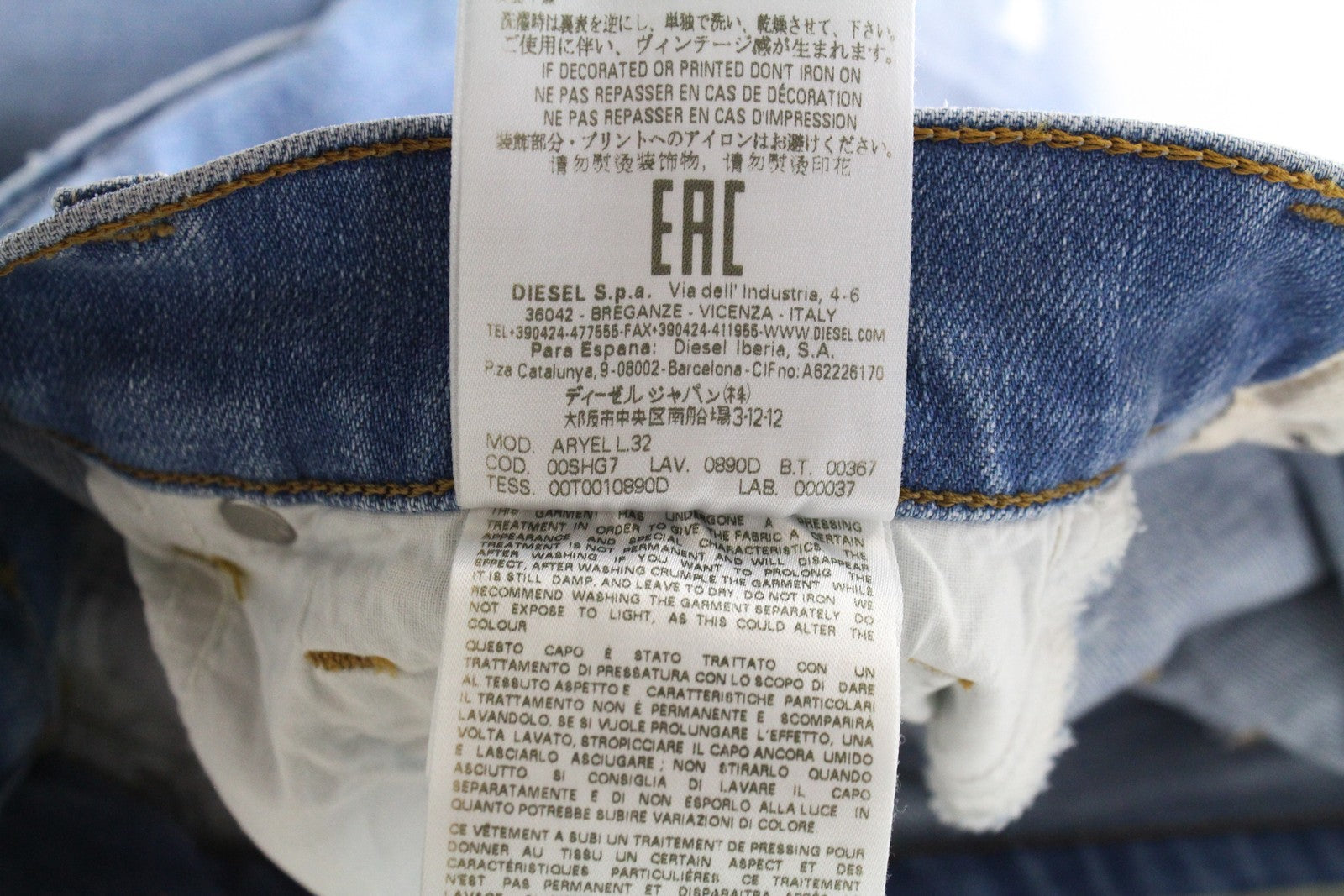 DIESEL Aryel 0890D Women's W24 L32 Jeans Straight Blue Distress Girls Fit