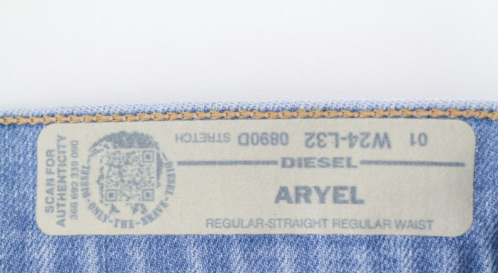 DIESEL Aryel 0890D Women's W24 L32 Jeans Straight Blue Distress Girls Fit