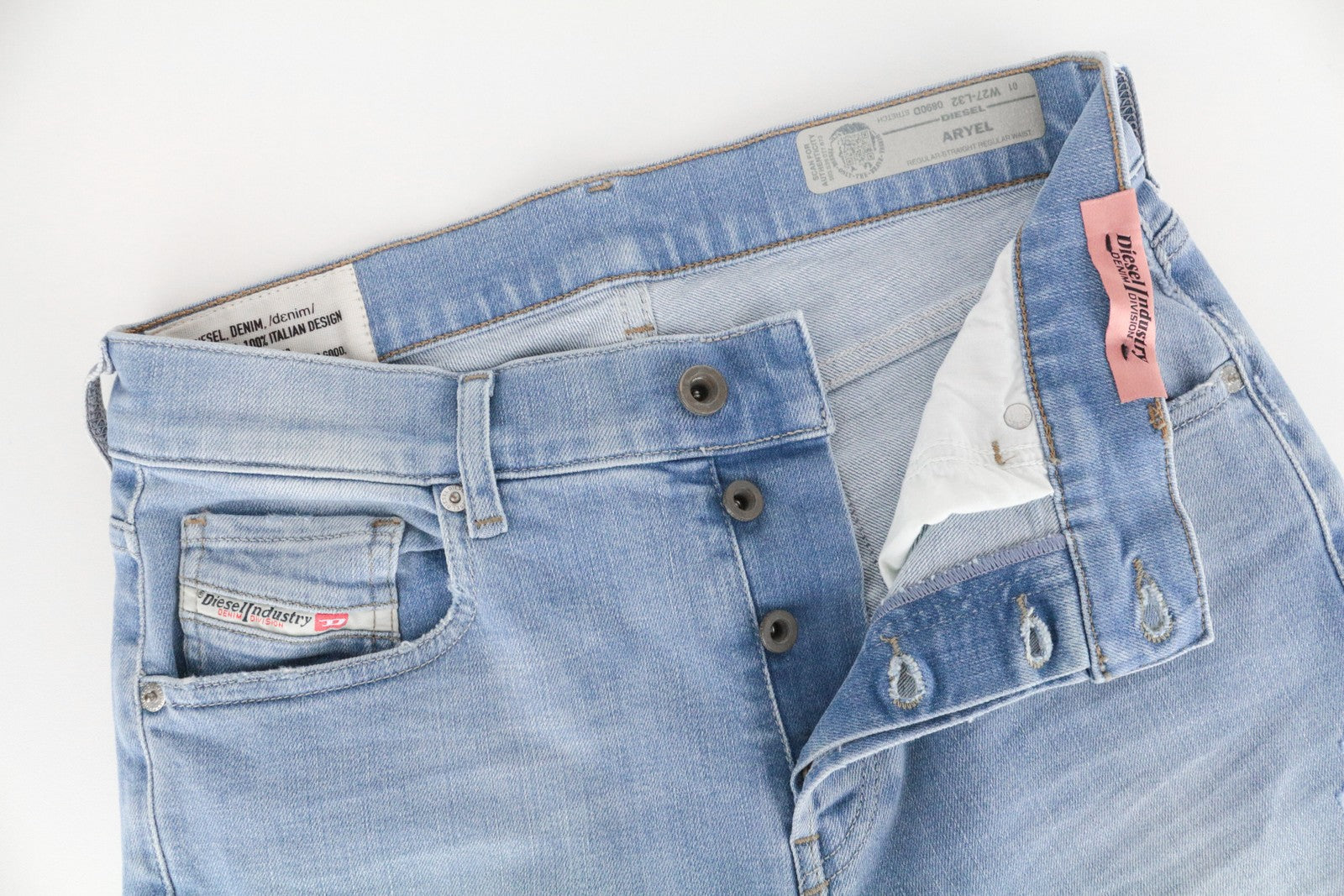 DIESEL Aryel 0890D Women's W27 L32 Light Blue Straight Jeans Distressed Fit