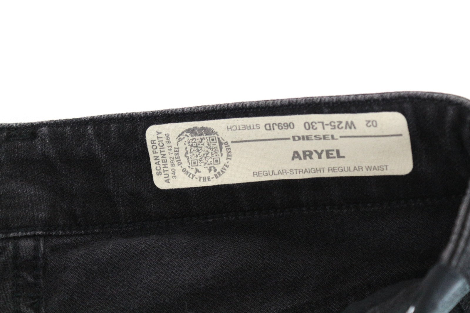 DIESEL Aryel 069JD Women Jeans W25/L30 Black Regular Straight Coated Stretch