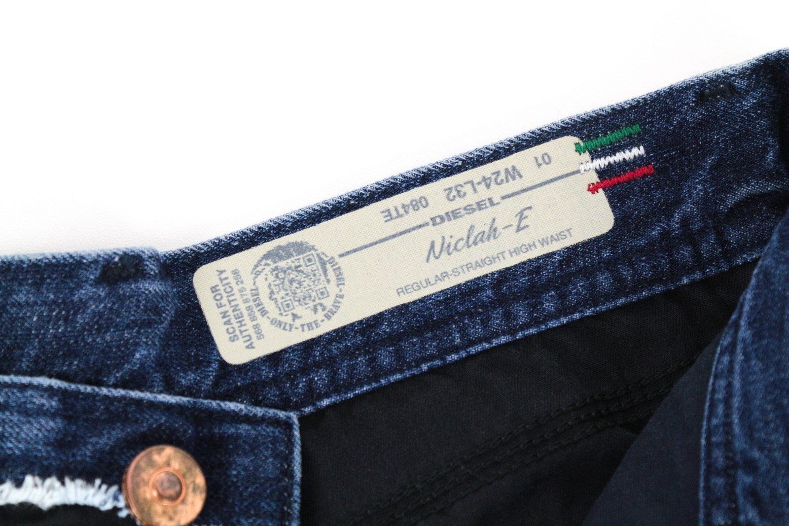 DIESEL Niclah-E 084TE Women Jeans W24/L32 Straight Cotton Blue Washed Girls