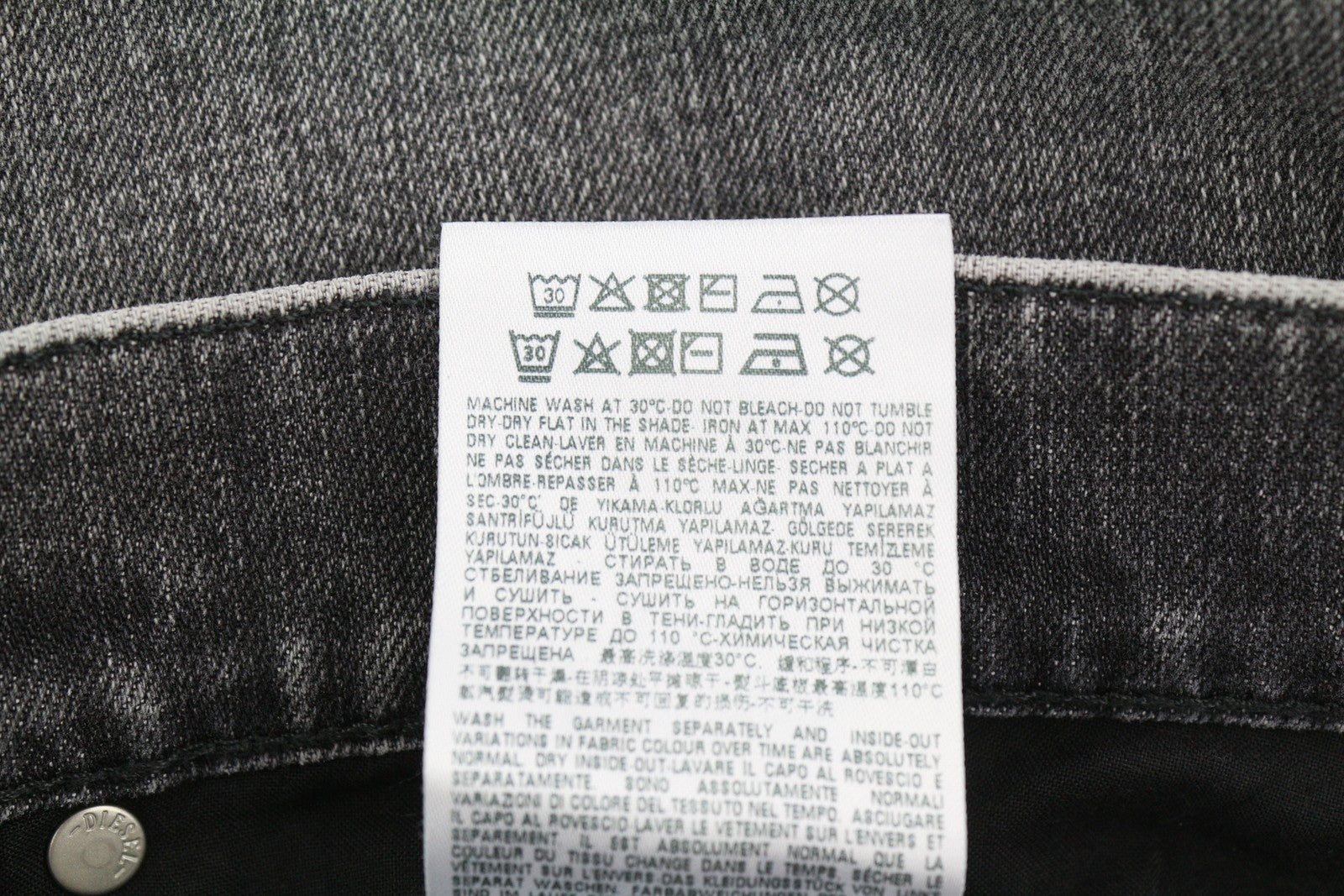 DIESEL 2019 D-Strukt 09D20 Mens Jeans W32/L32 Slim  Mid Waist Distress RRP€195