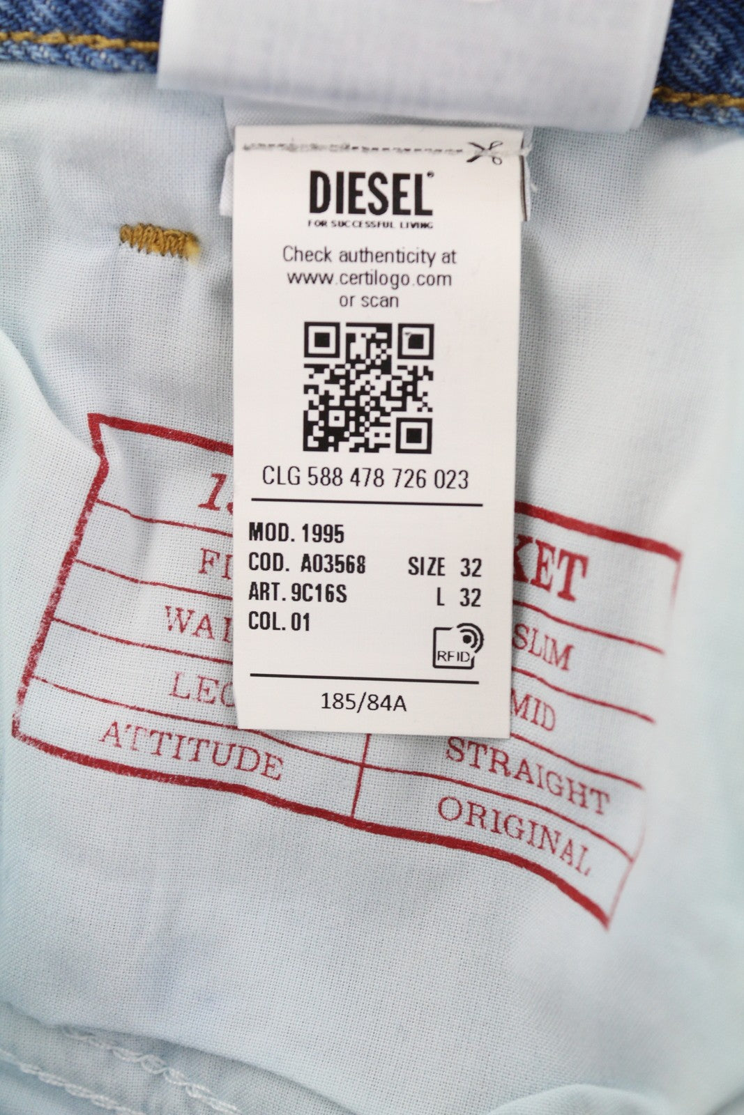 DIESEL 1995 9C16S Men Jeans W32/L32 Slim  Straight Leg Mid Waist Washed Blue