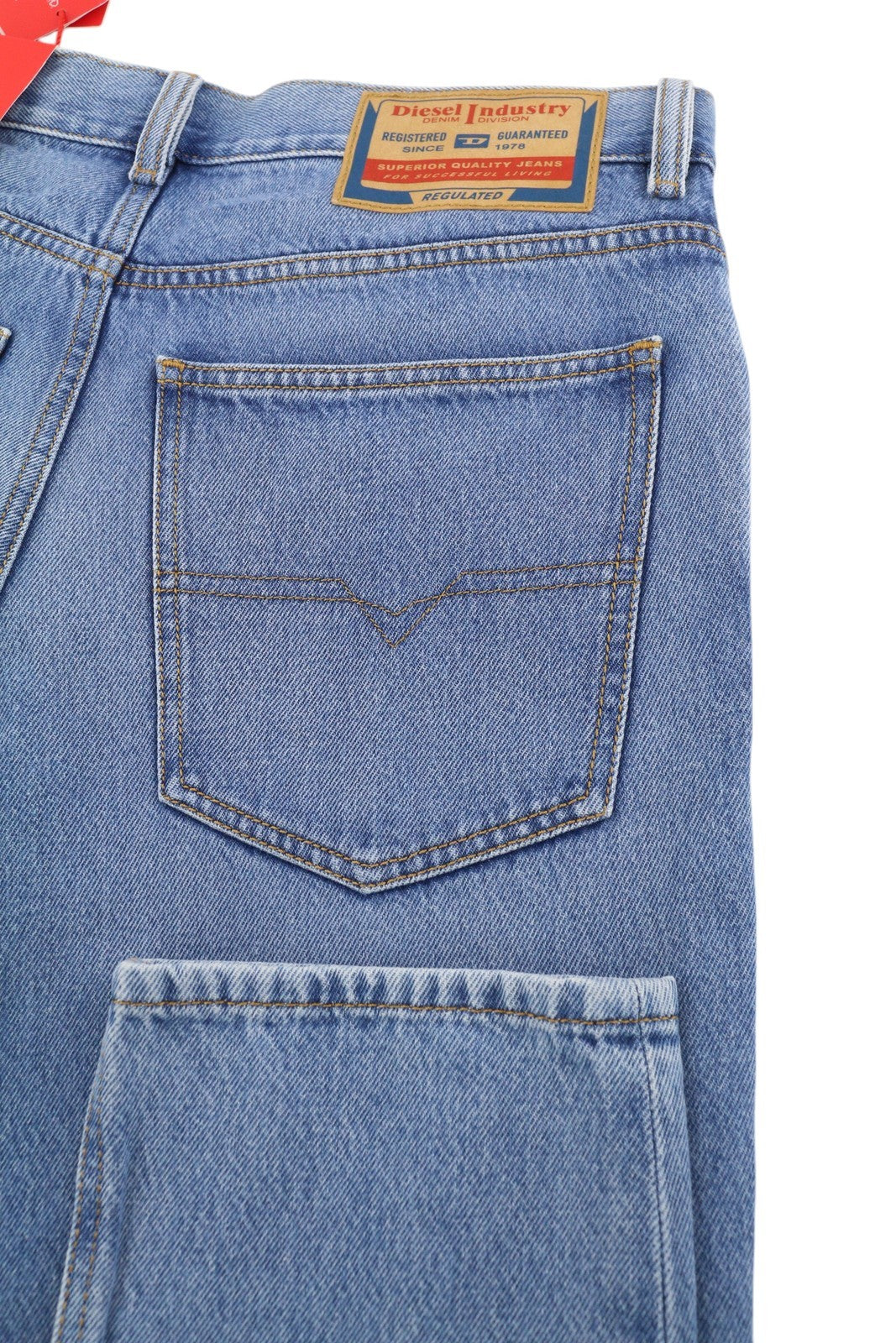 DIESEL 1995 9C16S Men Jeans W32/L32 Slim  Straight Leg Mid Waist Washed Blue