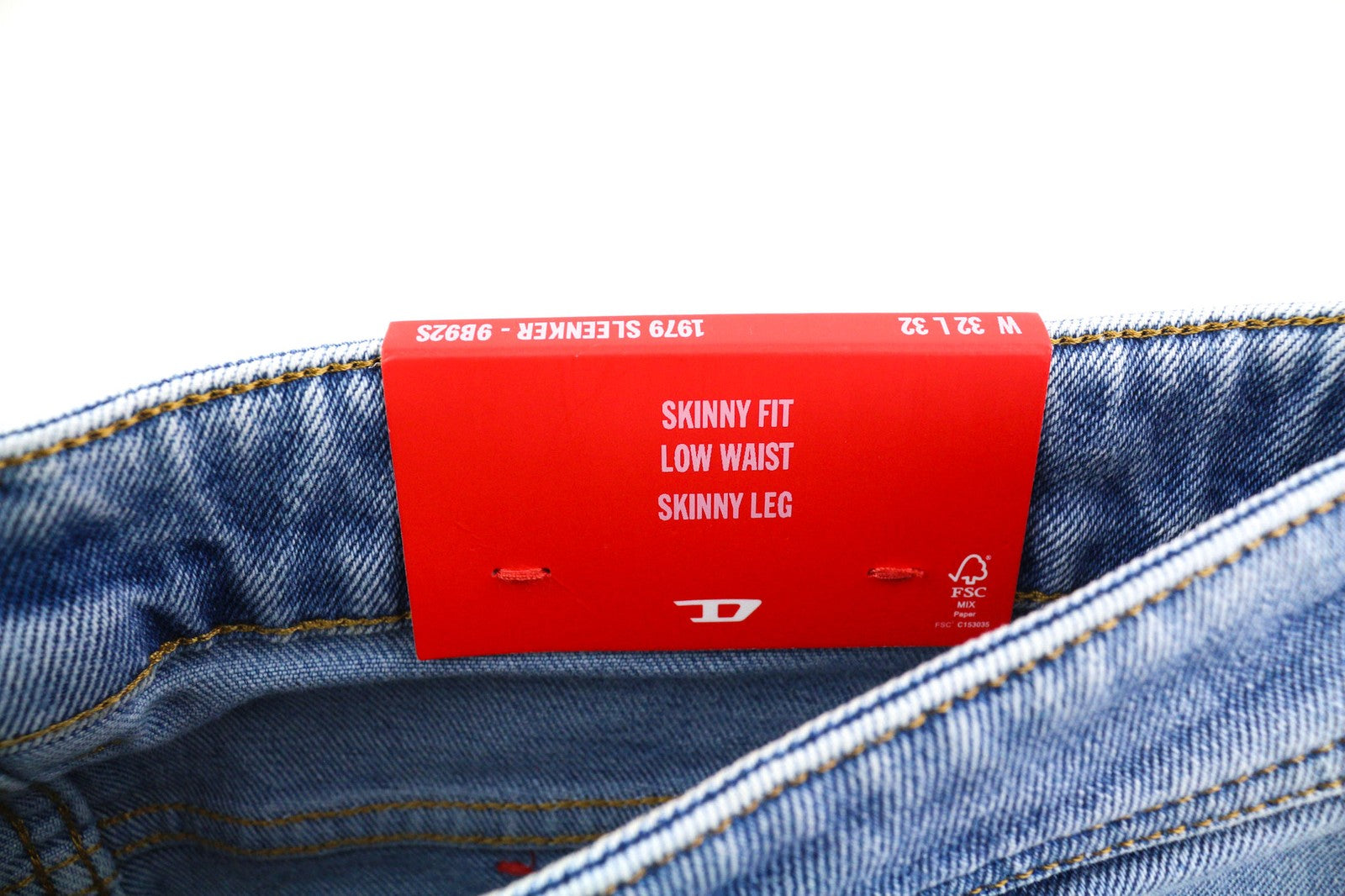 DIESEL 1979 Sleenker 9B92S Men Jeans W32/L32 Low Waist Skinny Fit Washed Blue