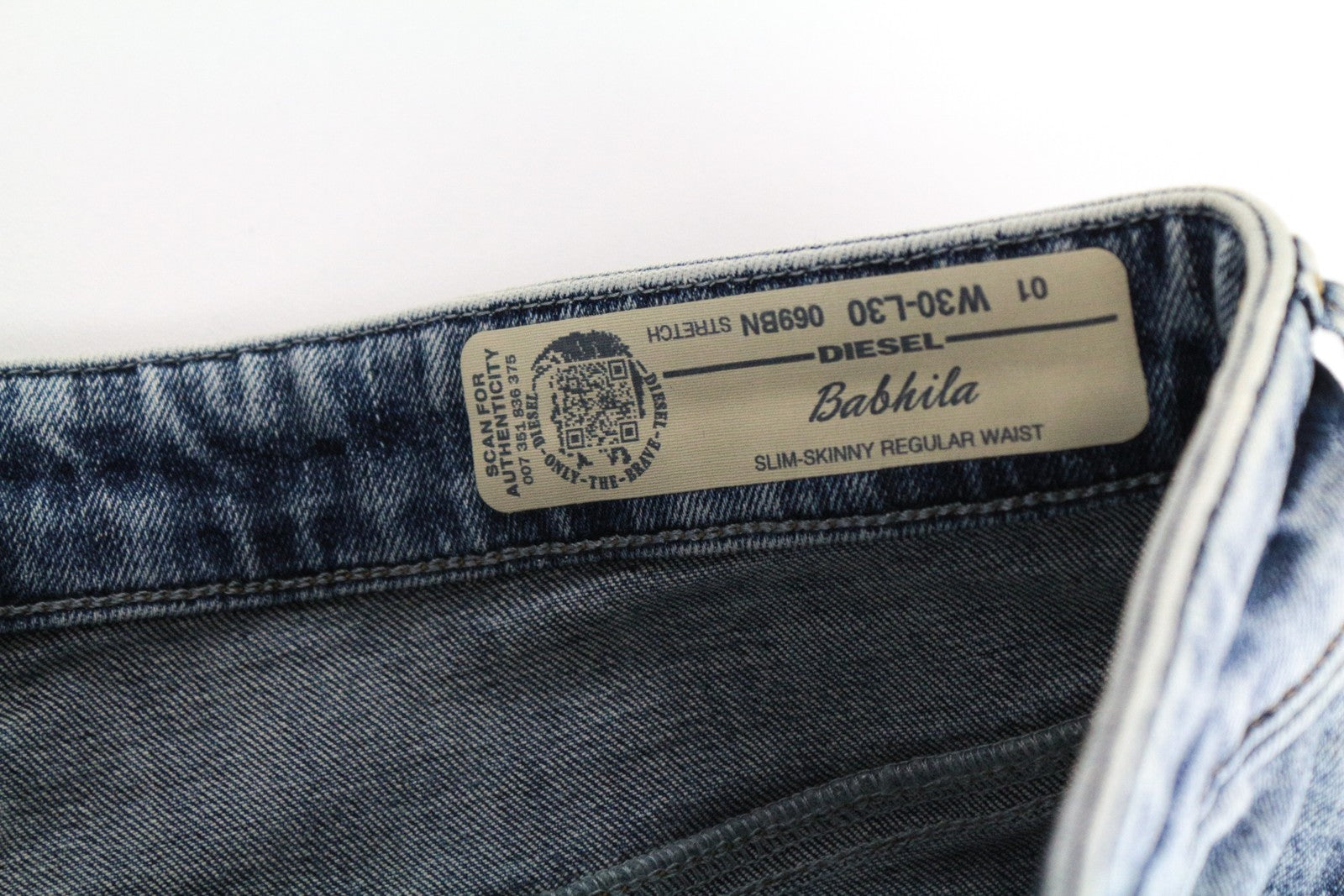 DIESEL Babhila 069BN Women's W30/L30 Stretch Skinny Blue Button Jeans