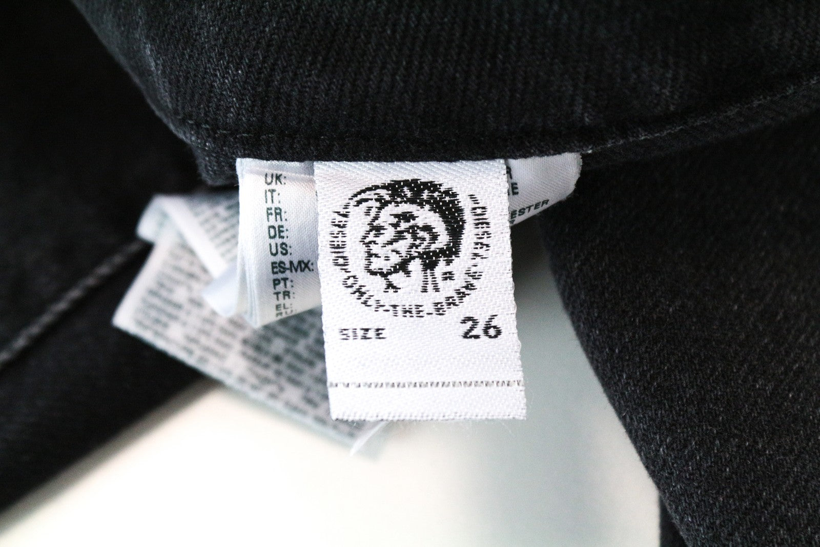 DIESEL D-Earlie 080AP W26/L34 Slim Crop Fit Black Stretch Women's Jeans