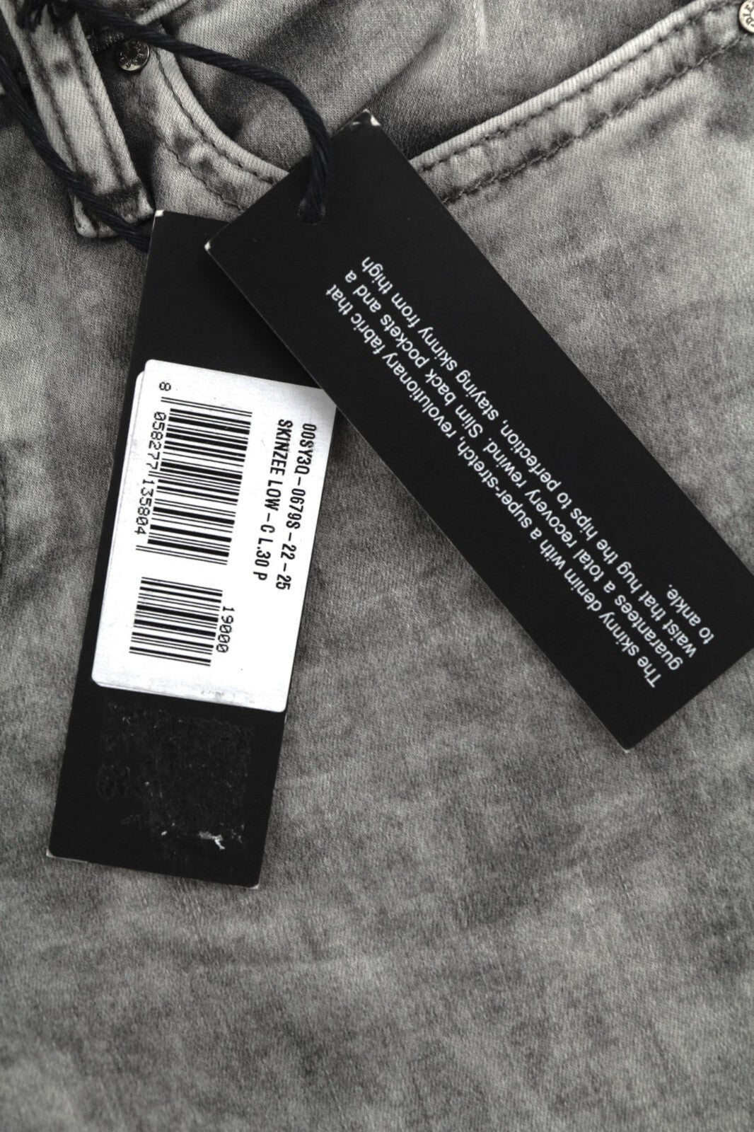 DIESEL Skinzee Low-C 0679C Womens Jeans W25/L30 Super Slim Skinny Low Waist