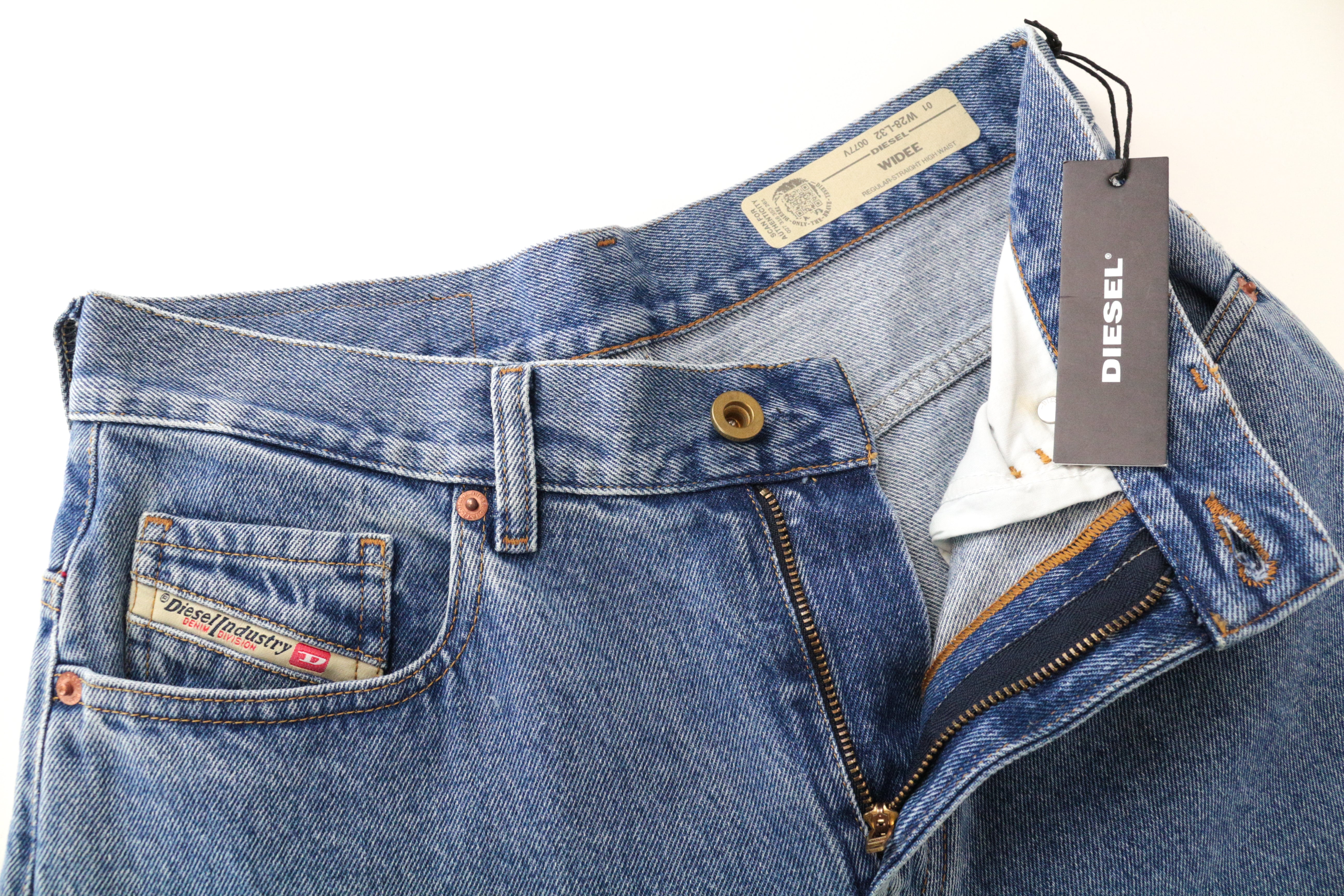 DIESEL Widee 0077V W28/L32 Pure Cotton Blue Washed Straight Jeans