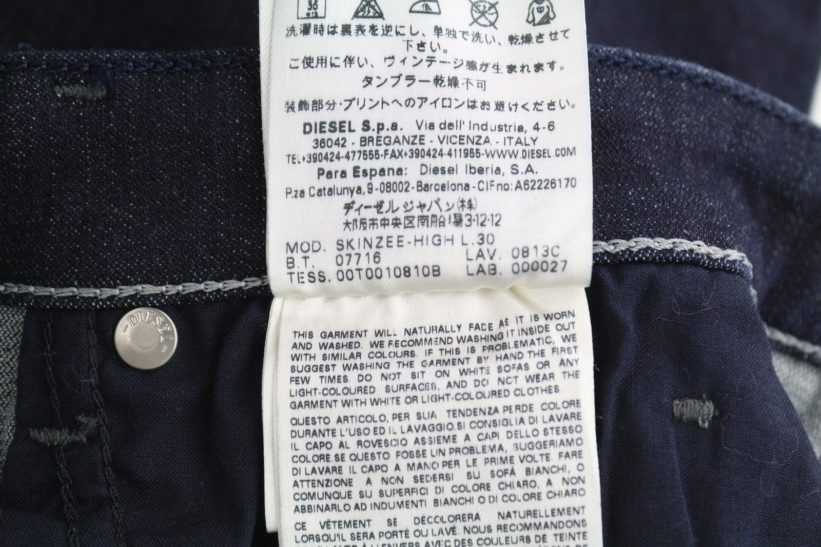 DIESEL Skinzee-High 0813C Womens Jeans W23/L30 Super Slim Skinny High Waist Zip