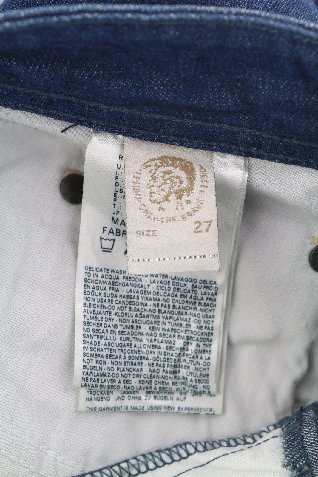 DIESEL Braddom 8880K Mens Jeans W27/L32 Regular Slim Carrot ButtonWashed Blue