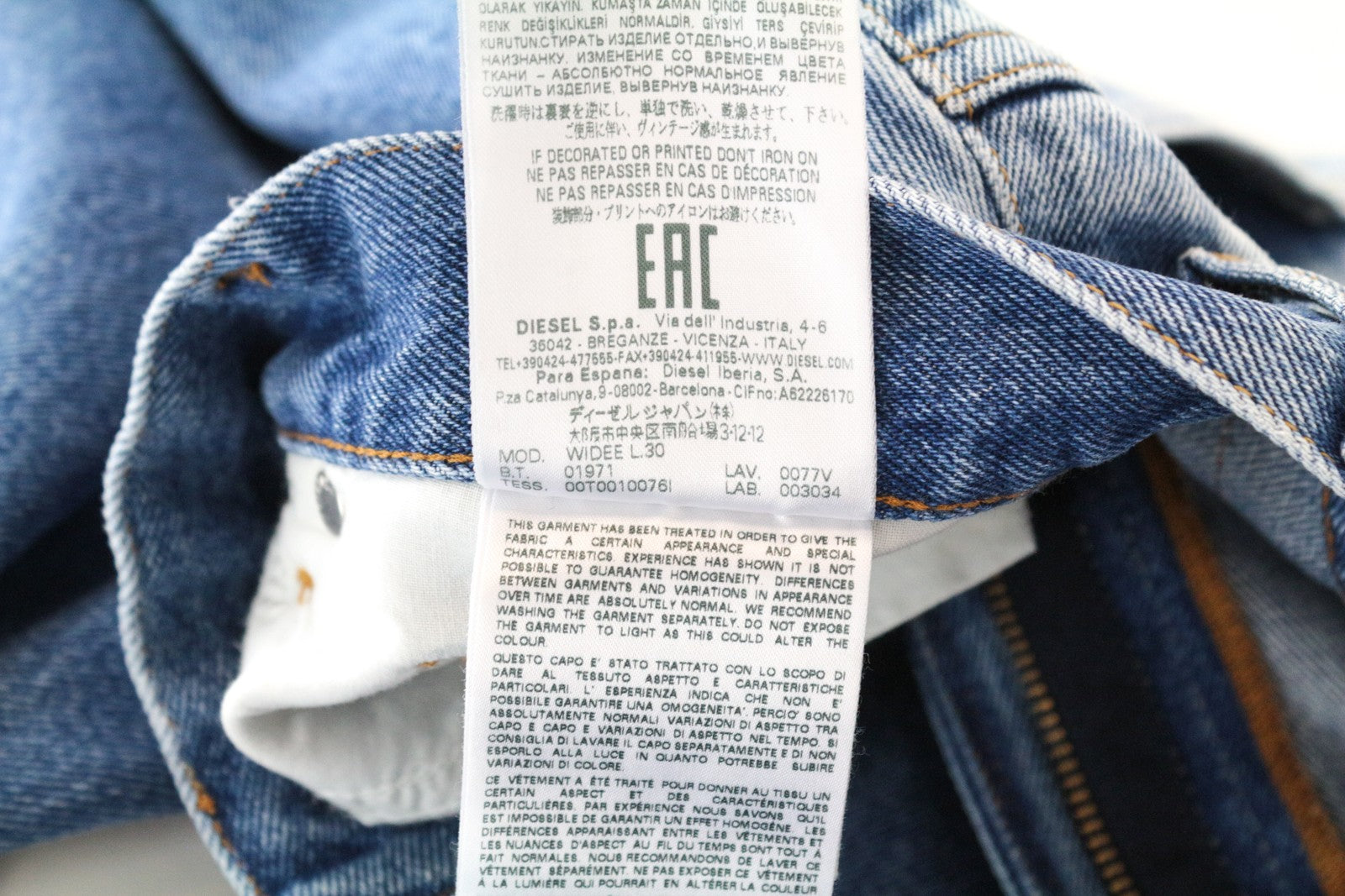 DIESEL Widee 0077V Women's W28/L30 Straight Blue Cotton Jeans with 5 Pockets