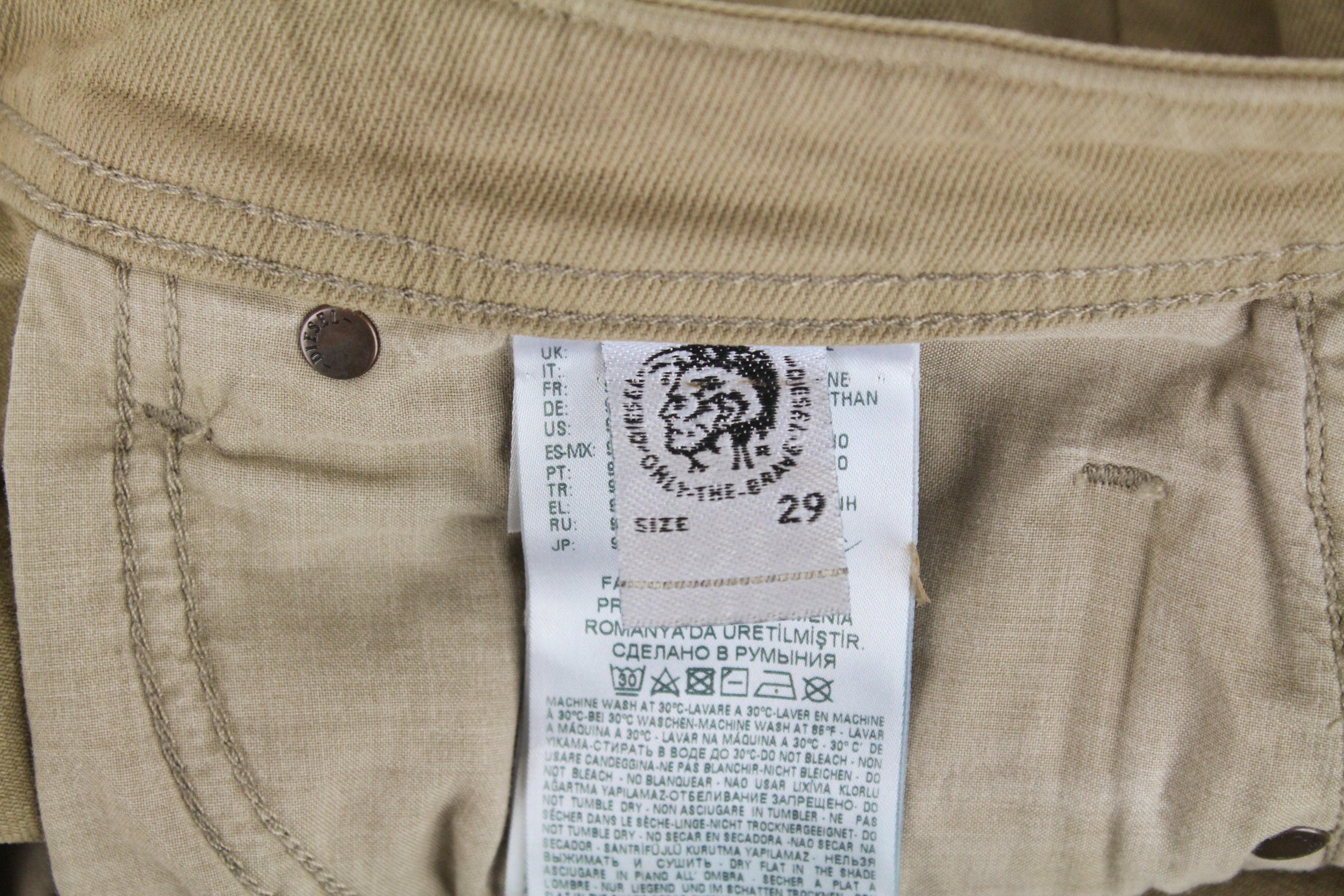 DIESEL Keeshort R6Q88 Men Shorts W29 Brown Cotton Stretch 5-Pockets Button Denim