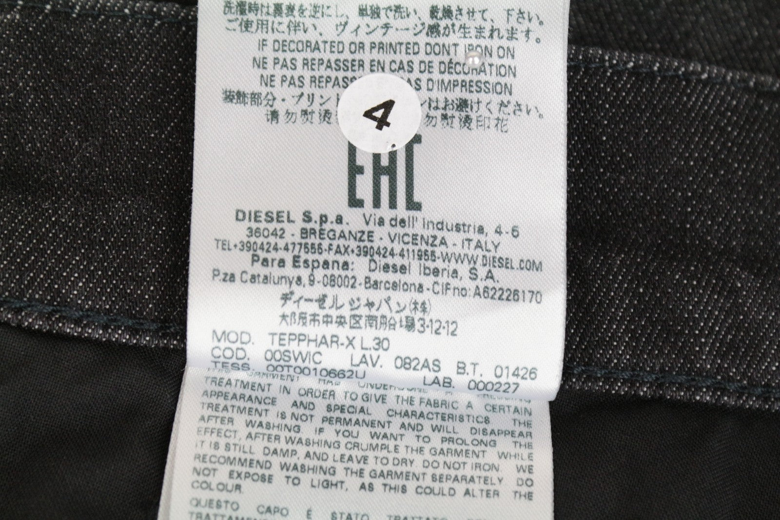 DIESEL Tepphar-X 082AS W28/L30 Men's Slim Carrot Fit Washed Grey Stretch Jeans