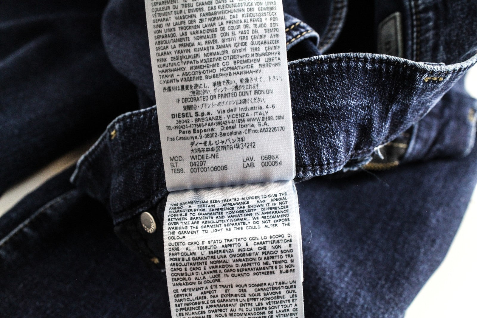 DIESEL Widee-NE 0686X Women's W23 Cropped Straight Jeans Blue Jogg Sweat