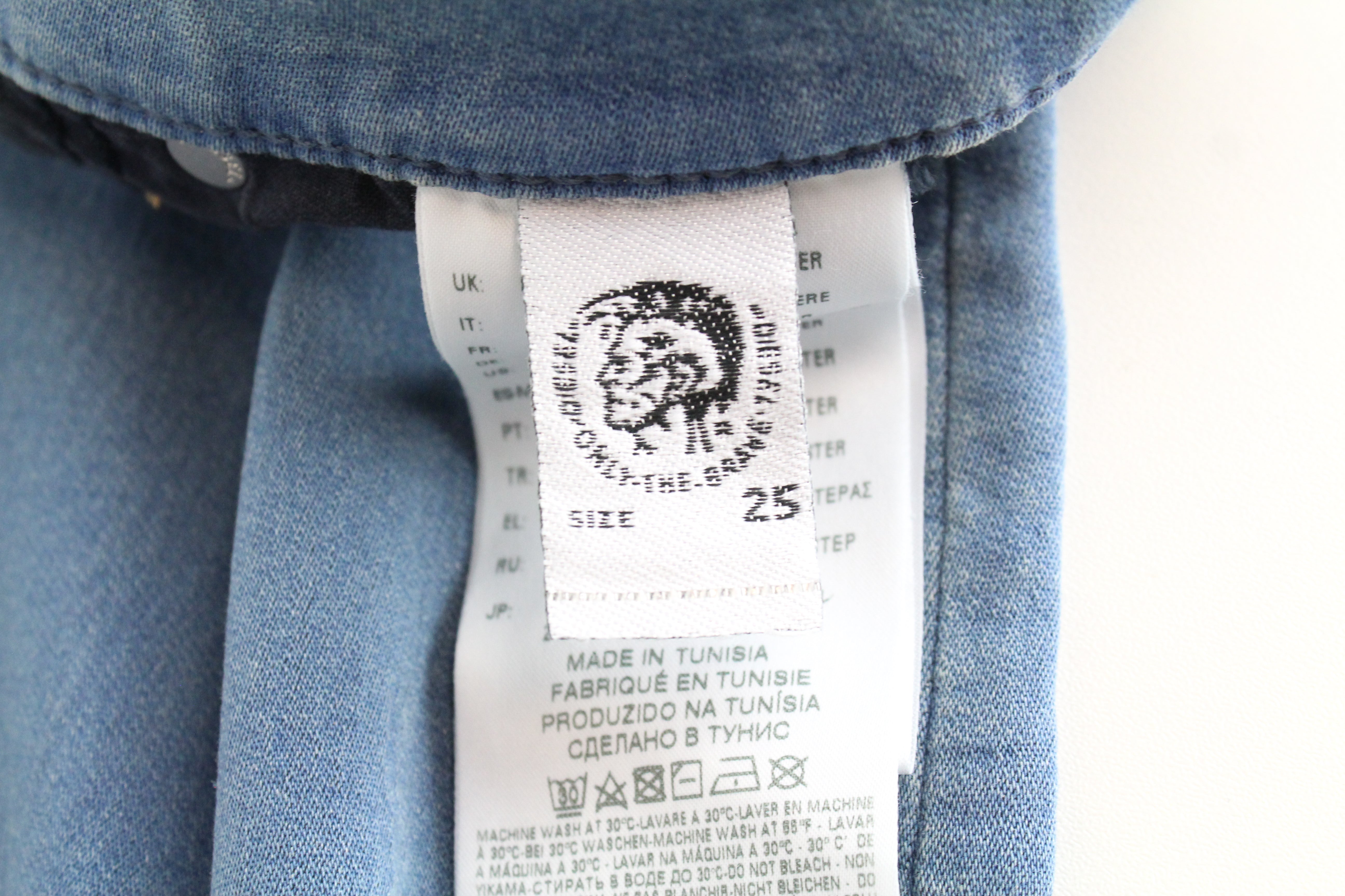 DIESEL Widee-NE 0699A Women's W25 Cropped Blue Straight Jogg Sweat Jeans