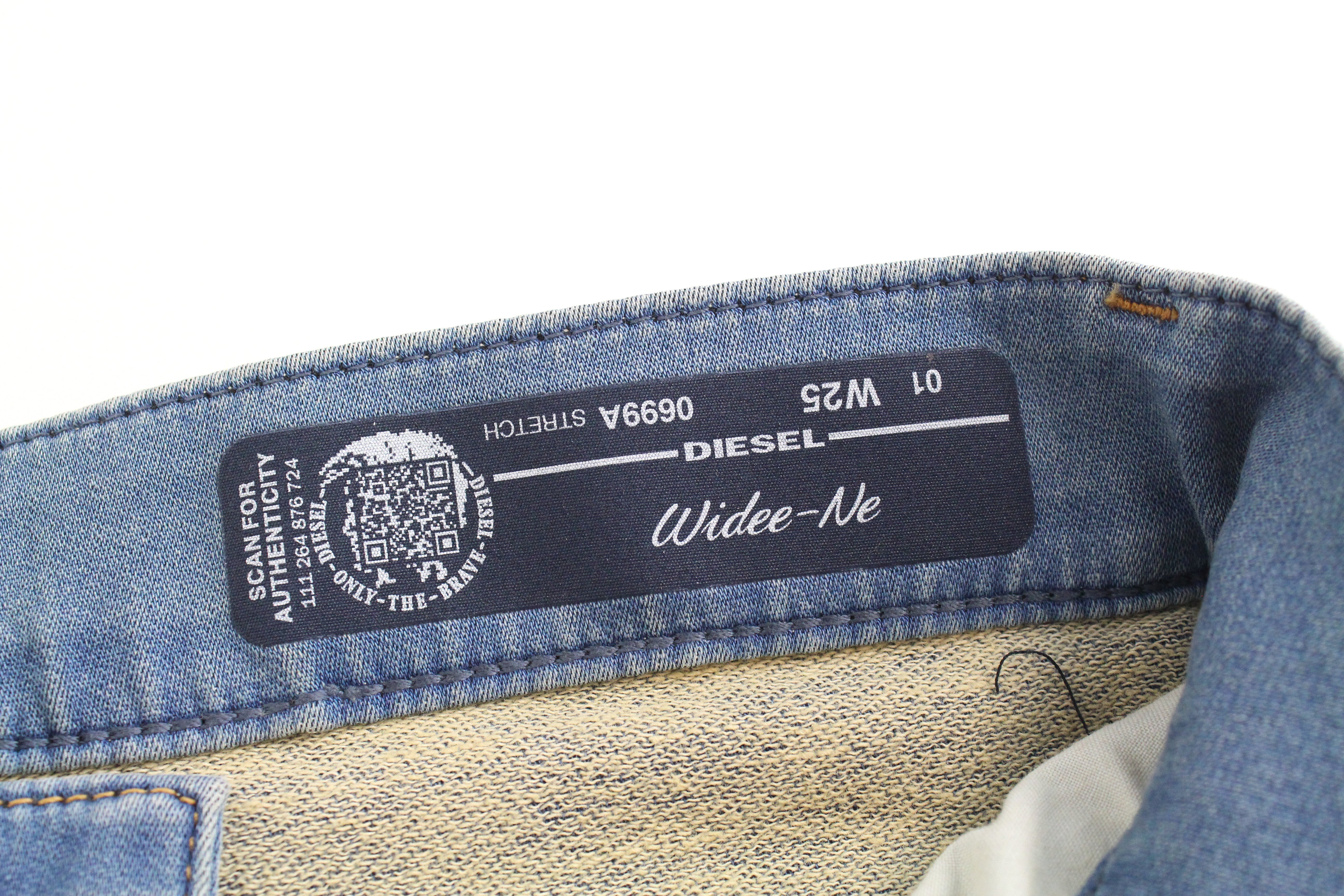 DIESEL Widee-NE 0699A Women's W25 Cropped Blue Straight Jogg Sweat Jeans