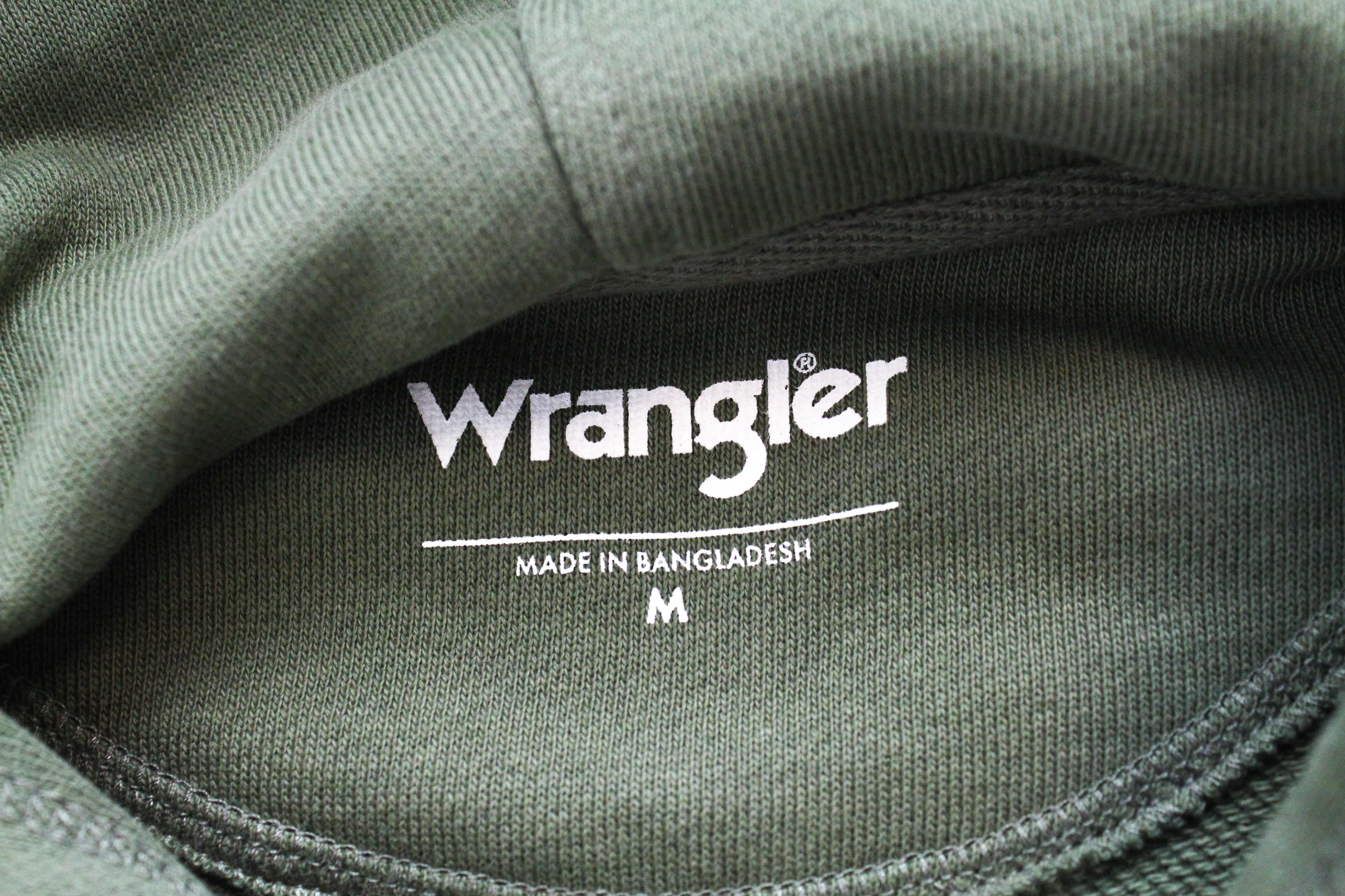 WRANGLER Men's M Green Hooded Slogan Fleece Sweatshirt