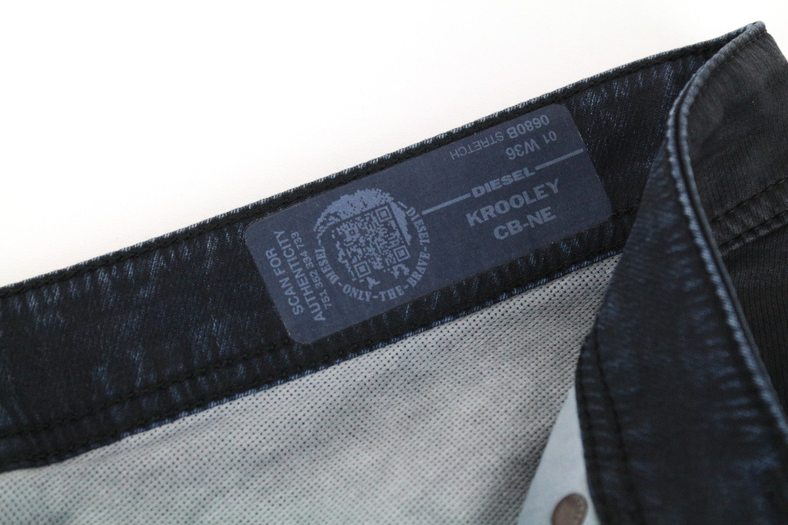 DIESEL Krooley CB-NE 0680B Men's W36 Navy Coated Sweat Jogg Slim Carrot Jeans