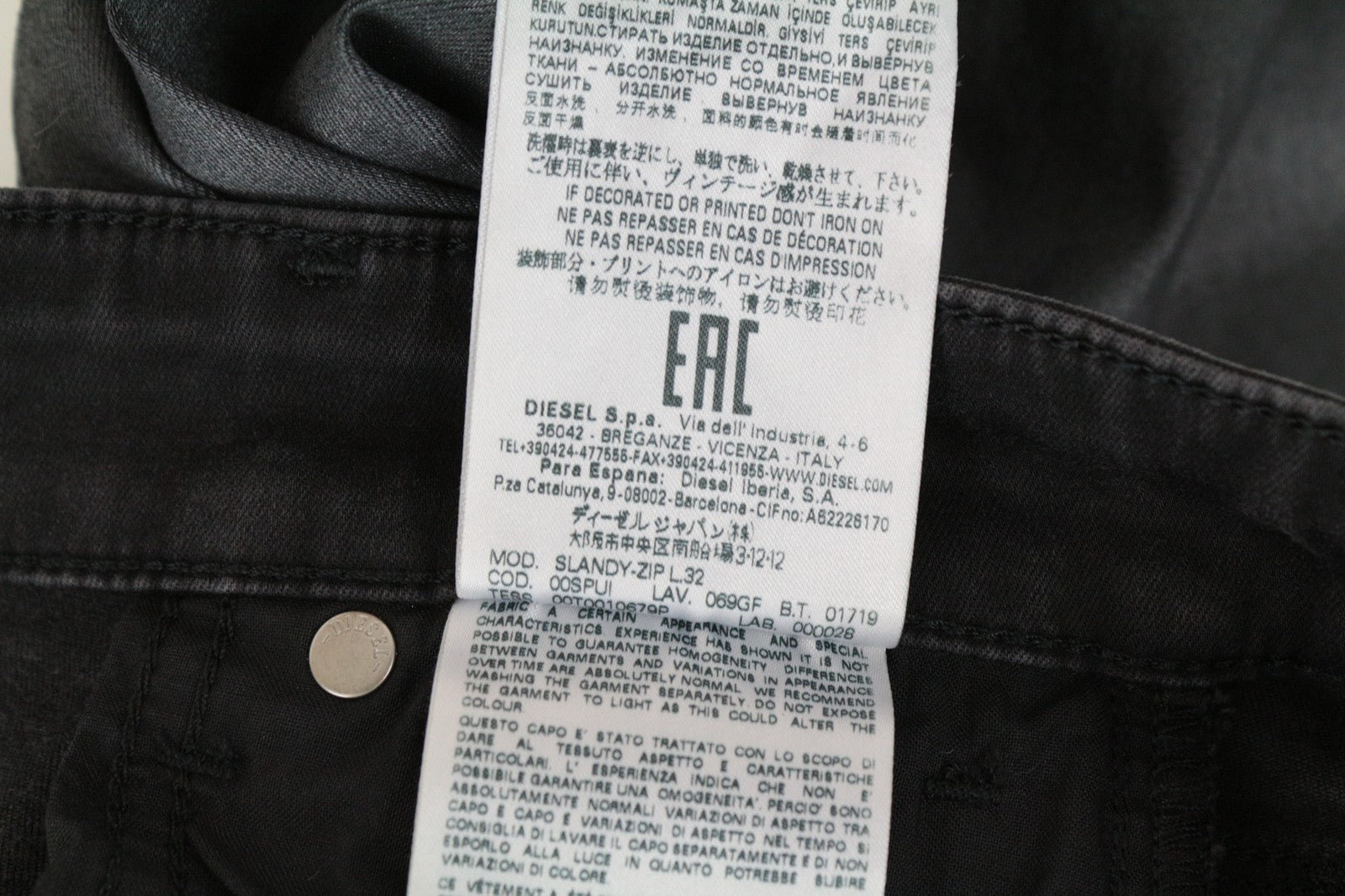 DIESEL Slandy-Zip 069GF Women's Jeans W24/L32 Mid-Rise Coated Skinny Girls Fit