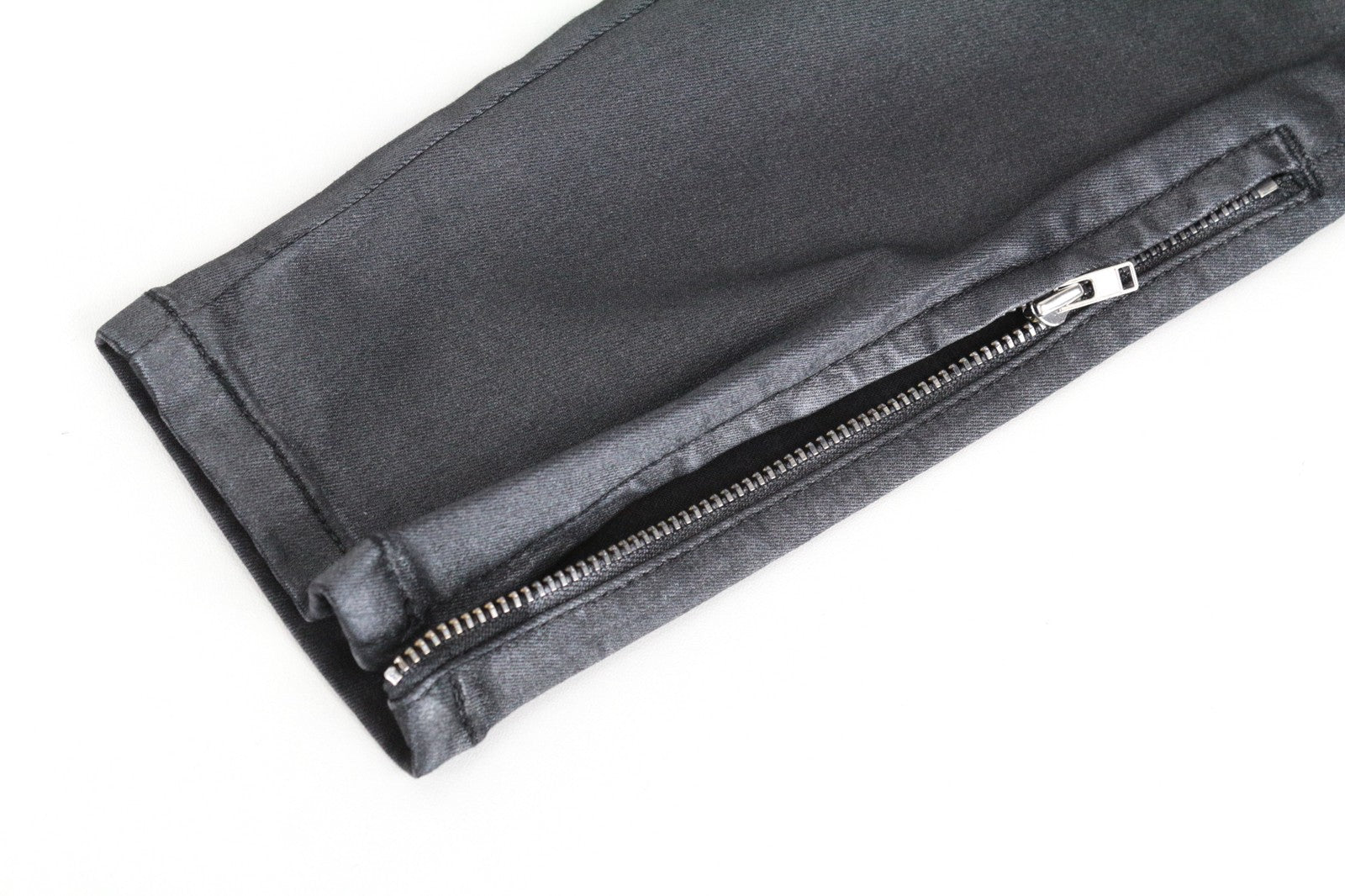 DIESEL Slandy-Zip 069GF Women's Jeans W25/L32 Coated Denim Mid-Rise Super Skinny