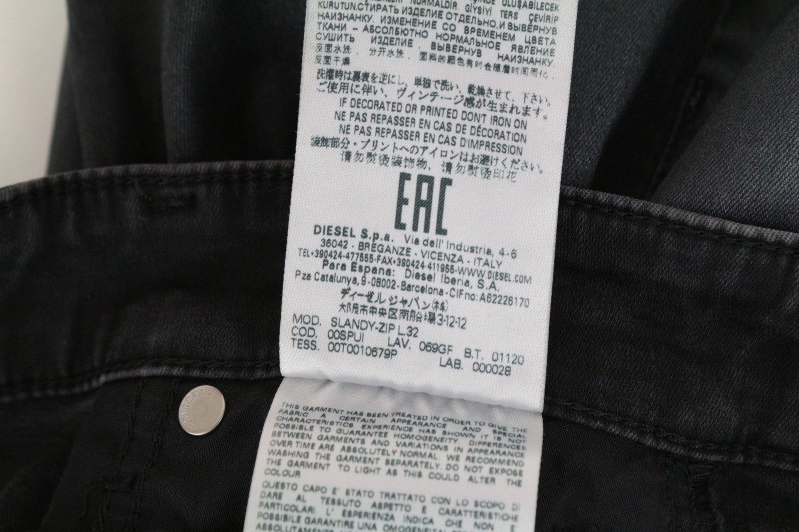 DIESEL Slandy-Zip 069GF Women's Jeans W23/L32 Mid-Rise Coated Skinny Girls Fit