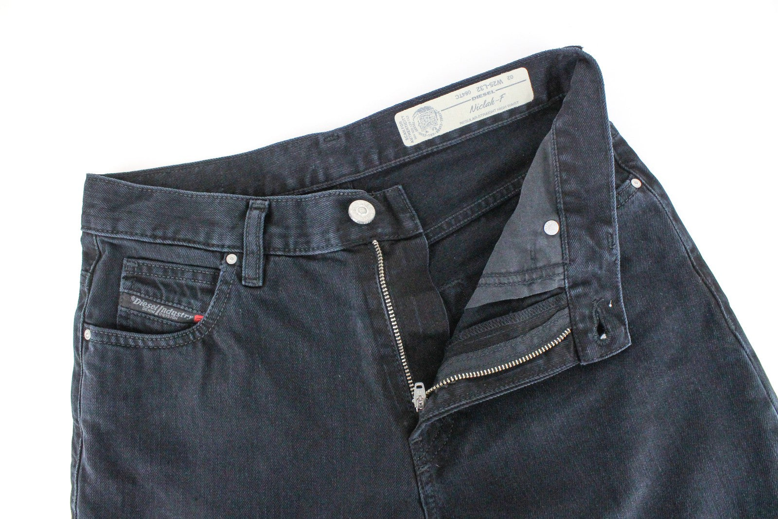 DIESEL Niclah-F 084TC Women's W25/L32 Straight Distressed High Waist Jeans