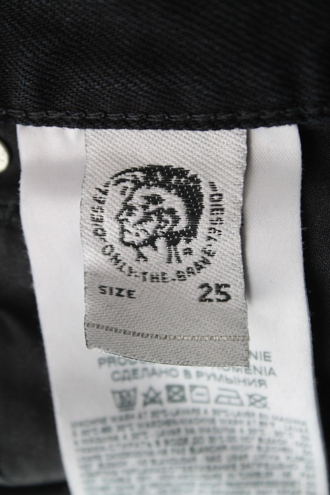 DIESEL Niclah-F 084TC Women's W25/L32 High Waisted Straight Jeans Distressed