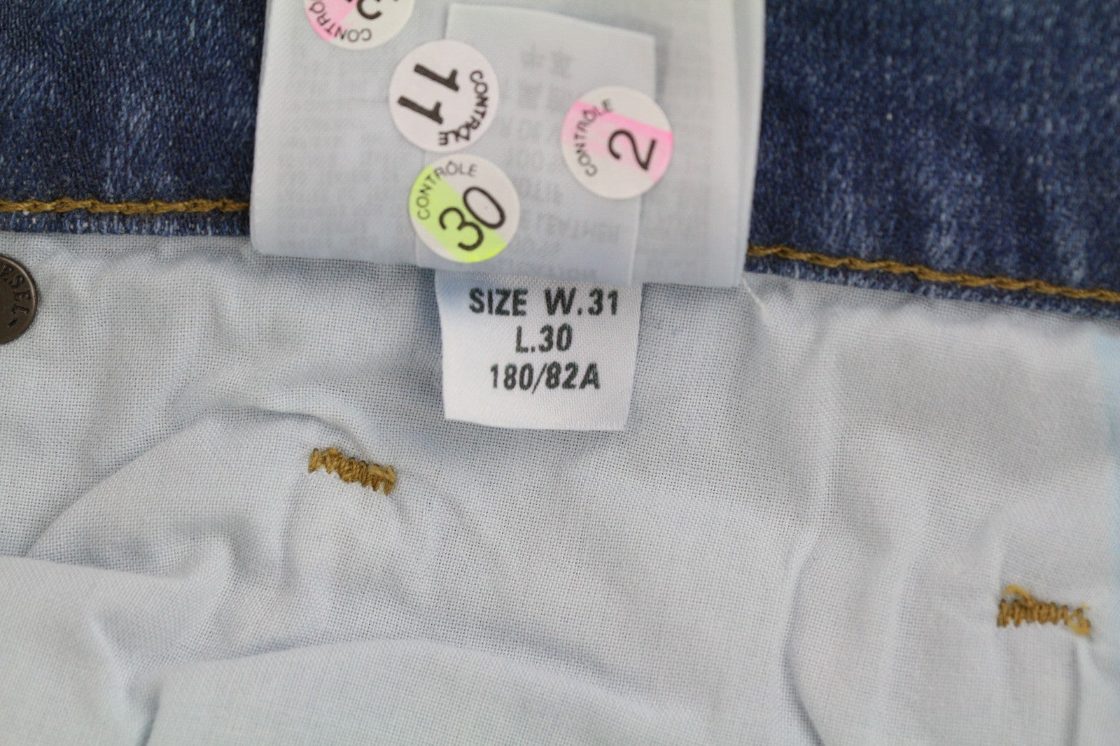 DIESEL D-Mihtry 009NF Mens Jeans W31/L30 Blue Washed Straight  Stretch Button